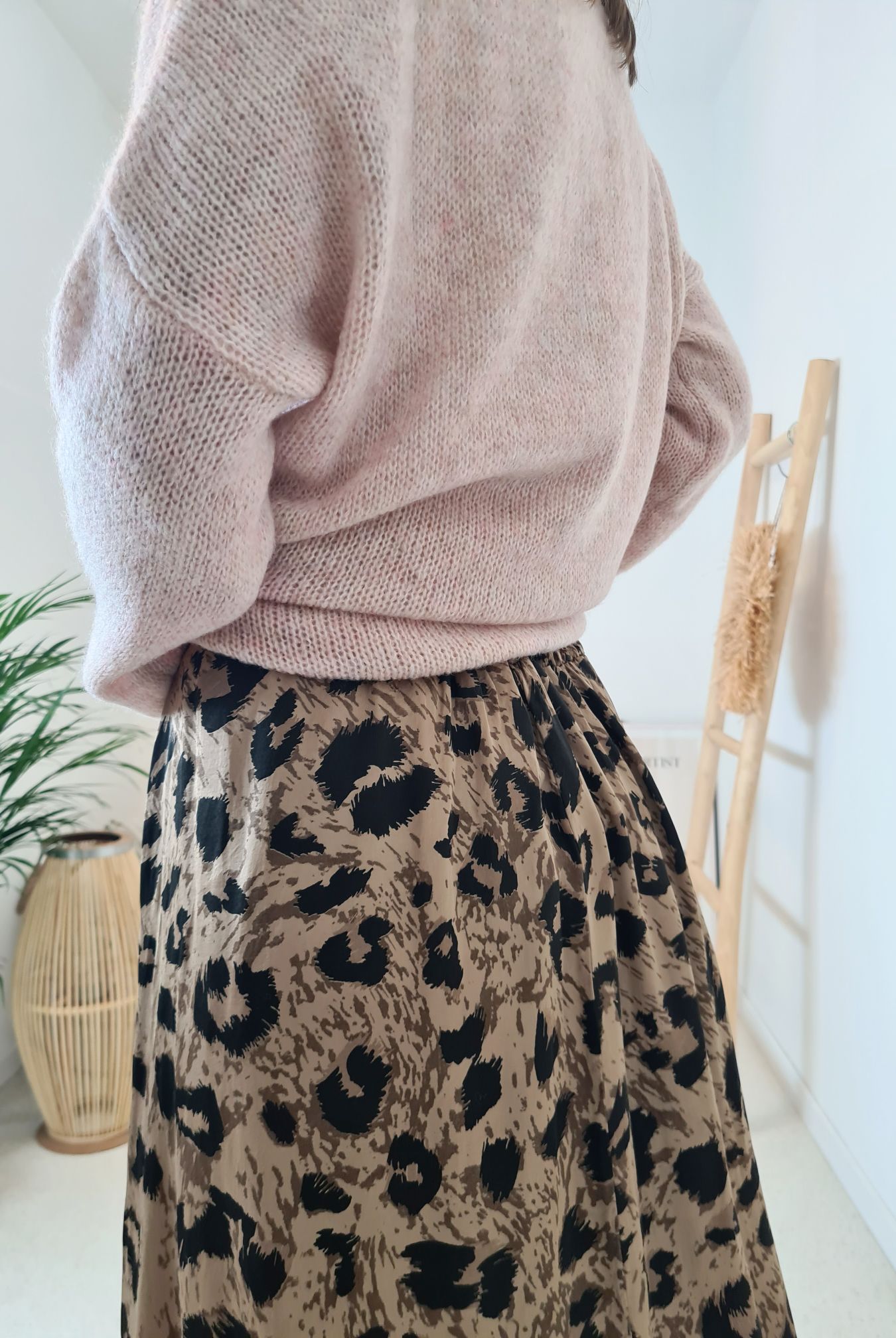 EDLER SILK SKIRT KATHY LEO CAMEL Satin Rock Seiden Mix Made in Italy 34-40 EDLER SILK SKIRT KATHY LEO CAMEL Satin Rock Seiden Mix Made in Italy 34-40