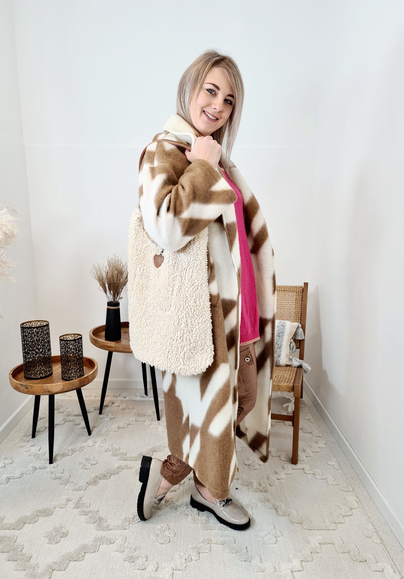 TEDDY FELL SHOPPER LIZZY CREME flauschige Shopping Bag Tasche mit Leder-Henkel Made in Italy TEDDY FELL SHOPPER LIZZY CREME flauschige Shopping Bag Tasche mit Leder-Henkel Made in Italy