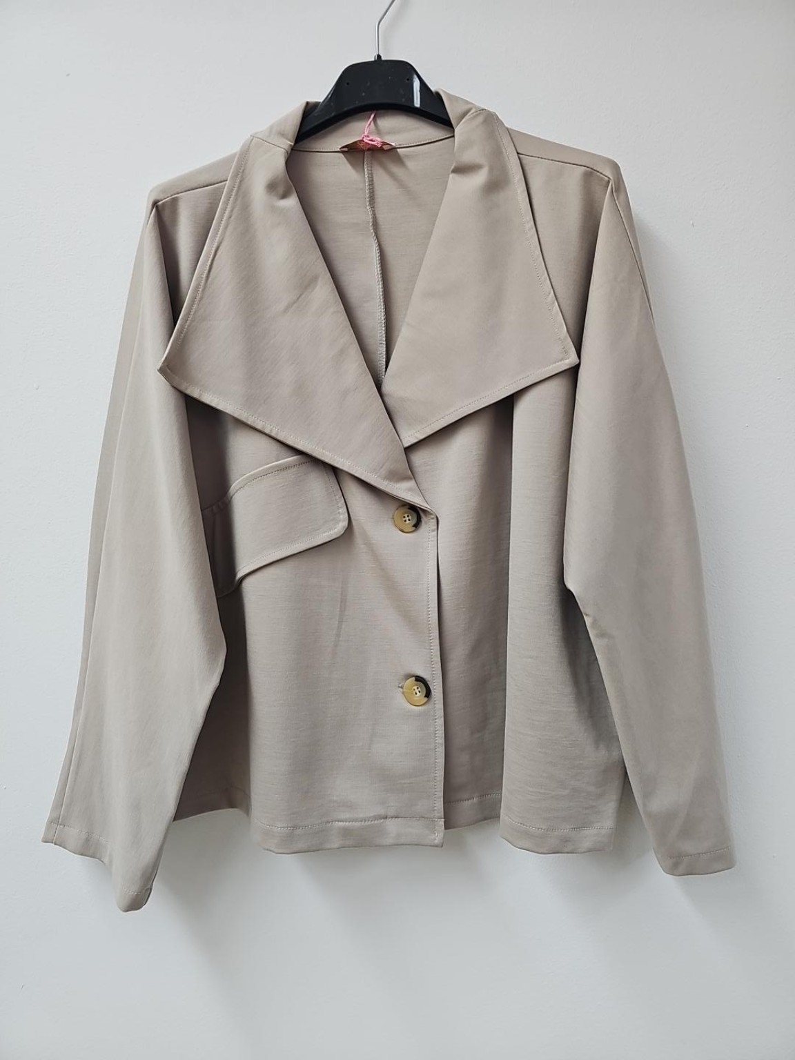 Jacke Enya – lässige Uni-Jacke mit Statement-Kragen Uni Made in Italy 34-42/44