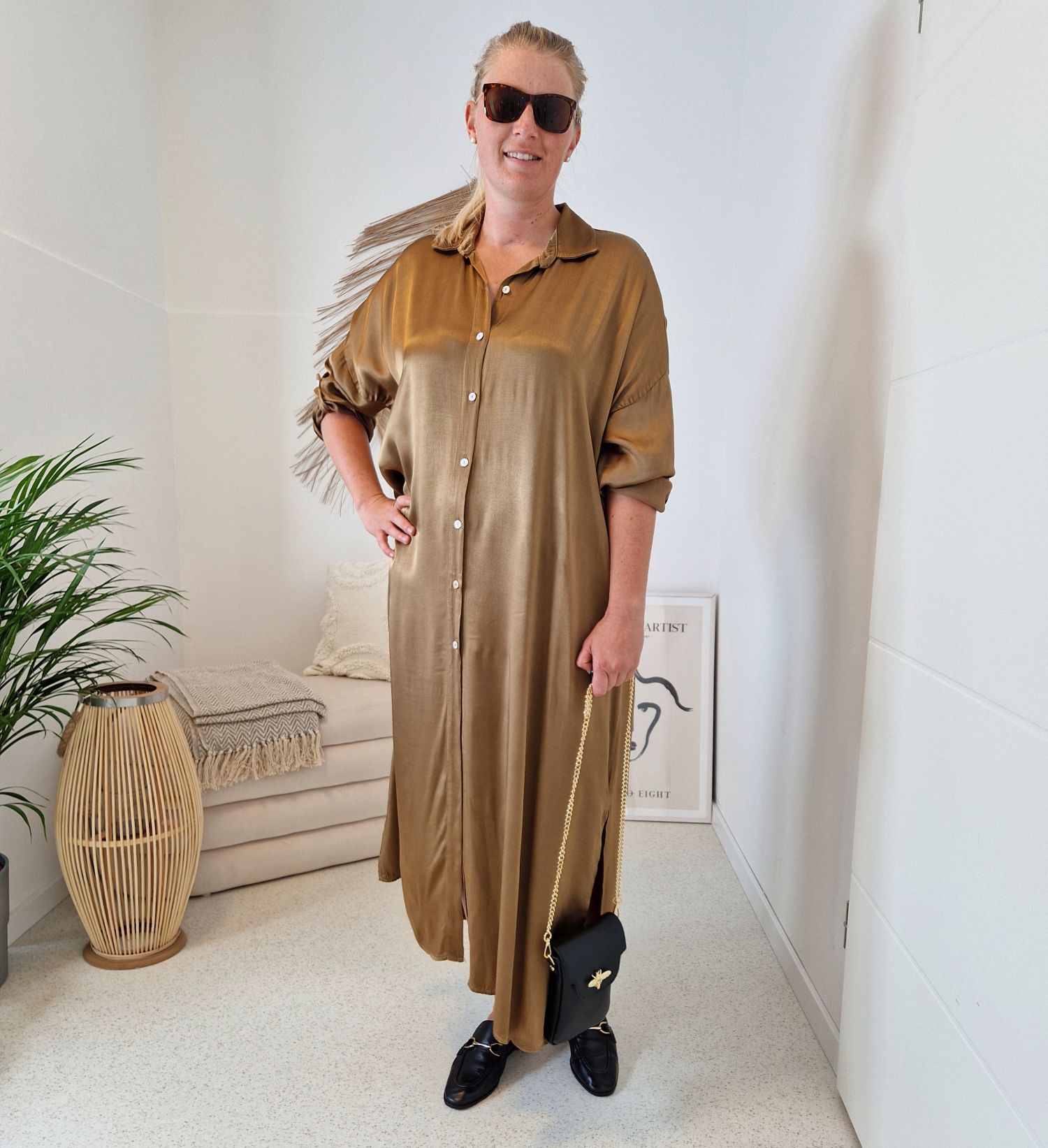 BLUSENKLEID NORA CAMEL 34-42/44 Made in Italy Oversize Maxi Kleid Mantel DRESS Satin Optik BLUSENKLEID NORA CAMEL 34-42/44 Made in Italy Oversize Maxi Kleid Mantel DRESS Satin Optik