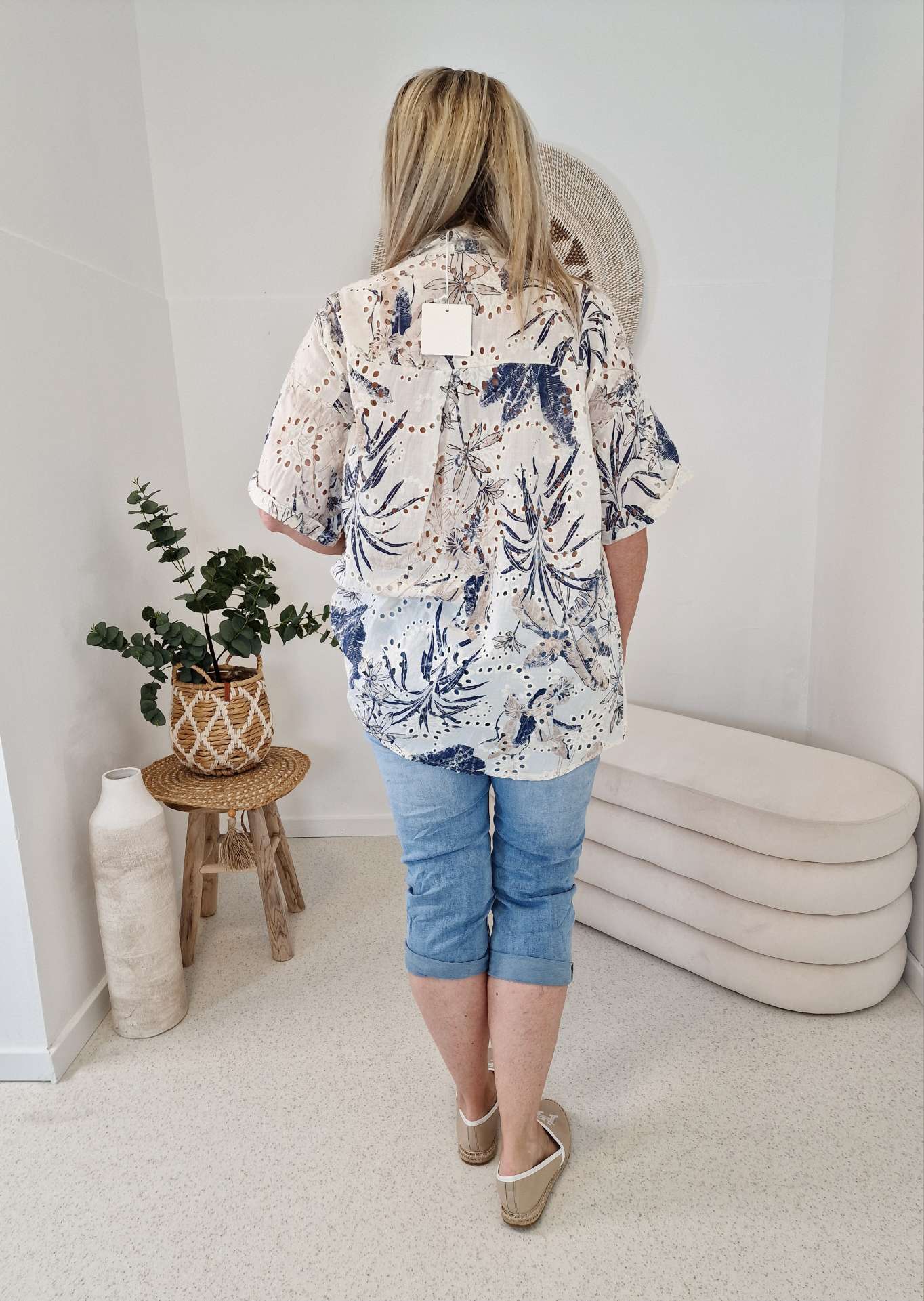 LOCHSTICKEREI BLUSE ROMANCE DUNKELBLAU Oversize 34-42/44 Hemd Hemdbluse Baumwolle LOCHSTICKEREI BLUSE ROMANCE DUNKELBLAU Oversize 34-42/44 Hemd Hemdbluse Baumwolle