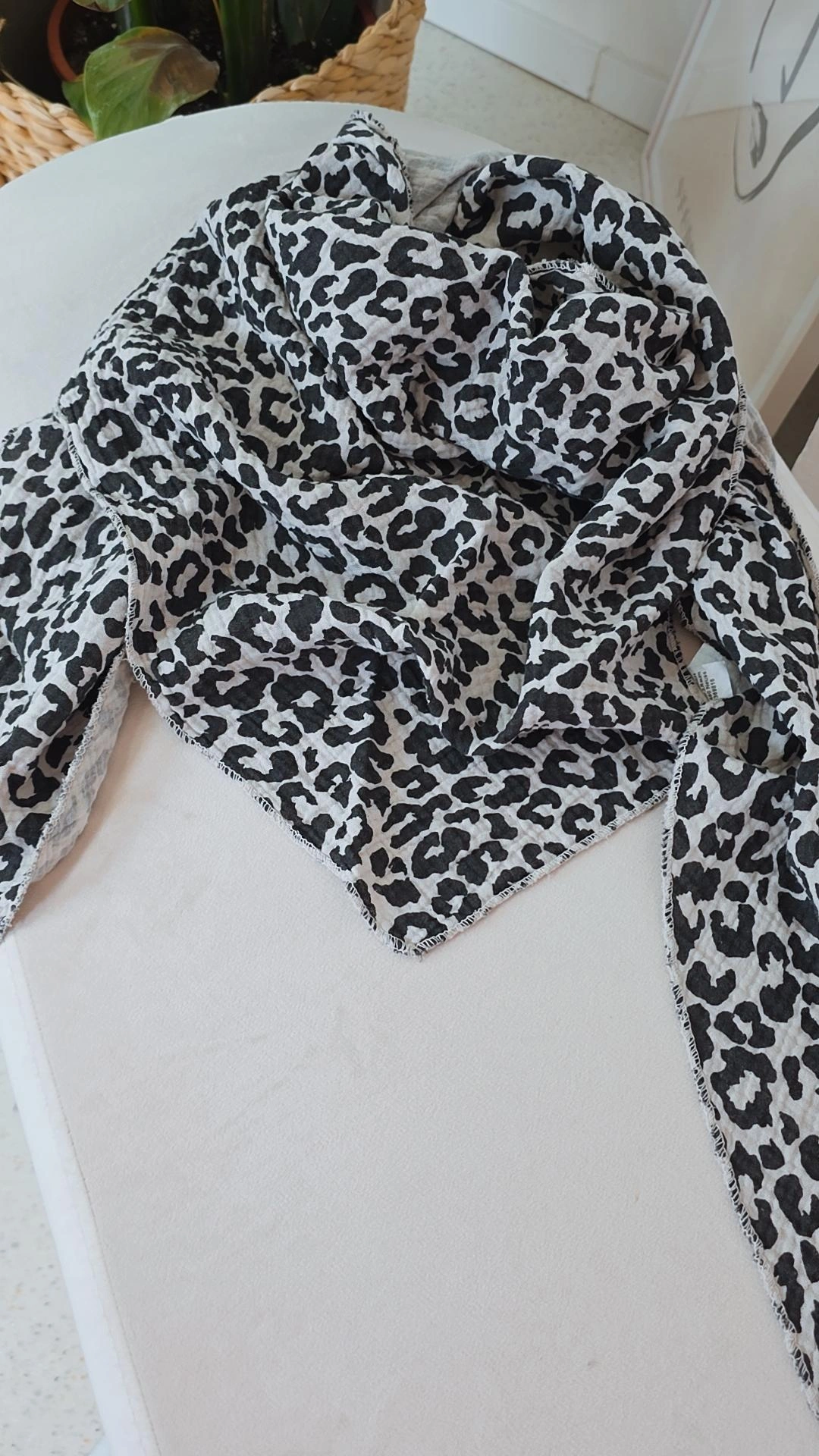 MUSSELIN SCHAL SCARF AMELIE LEO Made in Italy Dreiecksschal