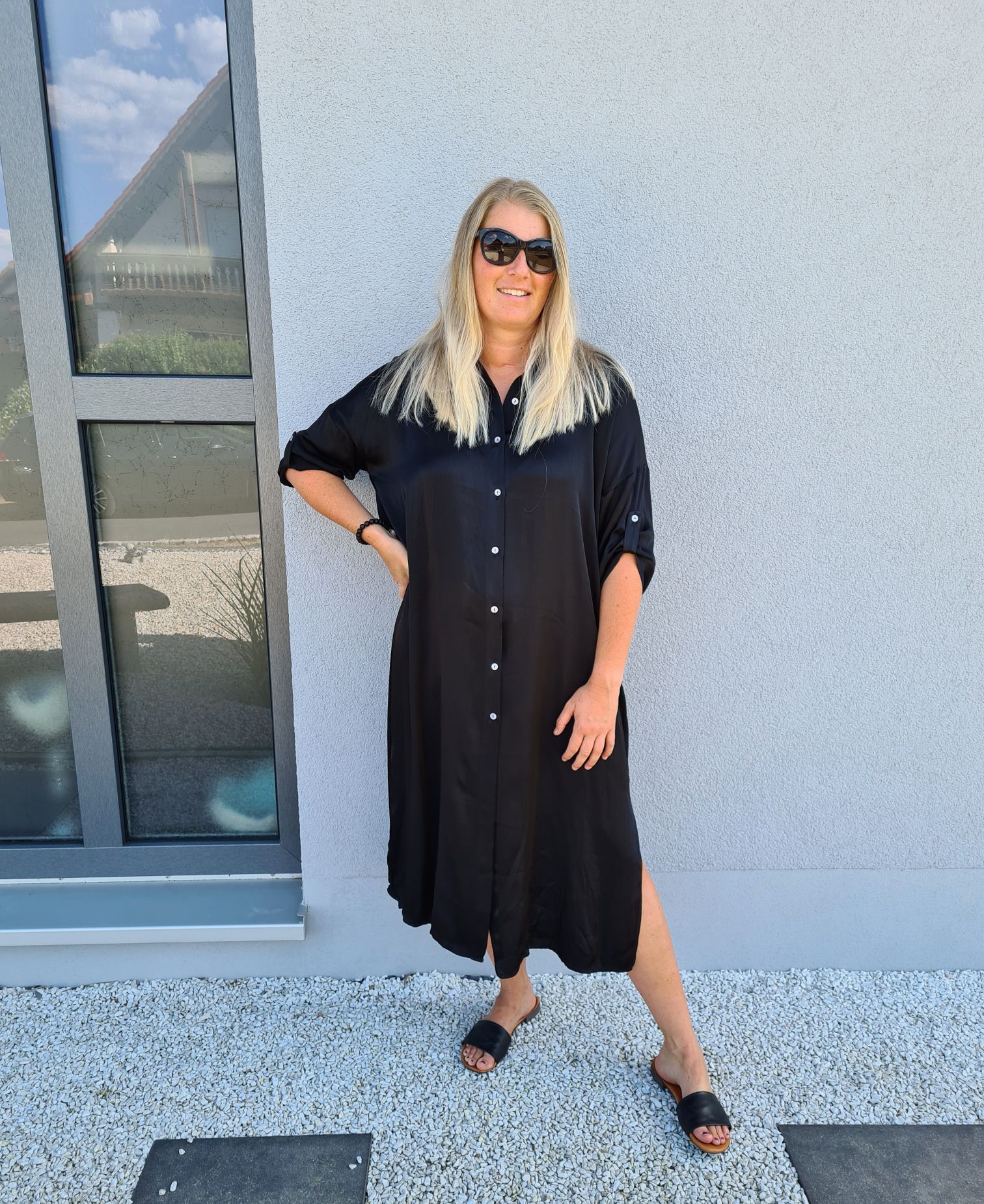 BLUSENKLEID NORA SCHWARZ 34-42/44 Made in Italy Oversize Maxi Kleid Mantel DRESS Satin Optik BLUSENKLEID NORA SCHWARZ 34-42/44 Made in Italy Oversize Maxi Kleid Mantel DRESS Satin Optik