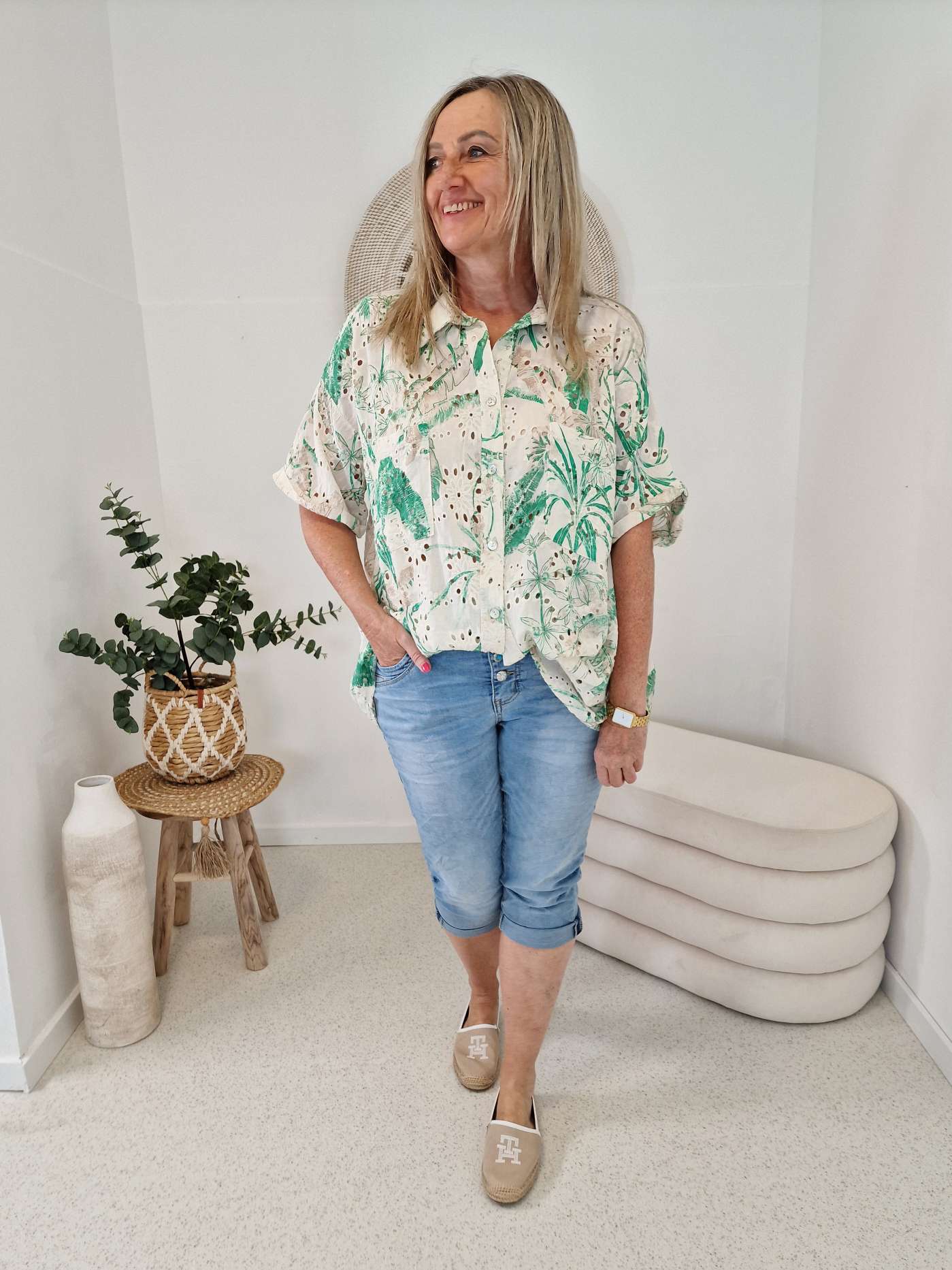 LOCHSTICKEREI BLUSE ROMANCE GRÜN Oversize 34-42/44 Hemd Hemdbluse Baumwolle LOCHSTICKEREI BLUSE ROMANCE GRÜN Oversize 34-42/44 Hemd Hemdbluse Baumwolle