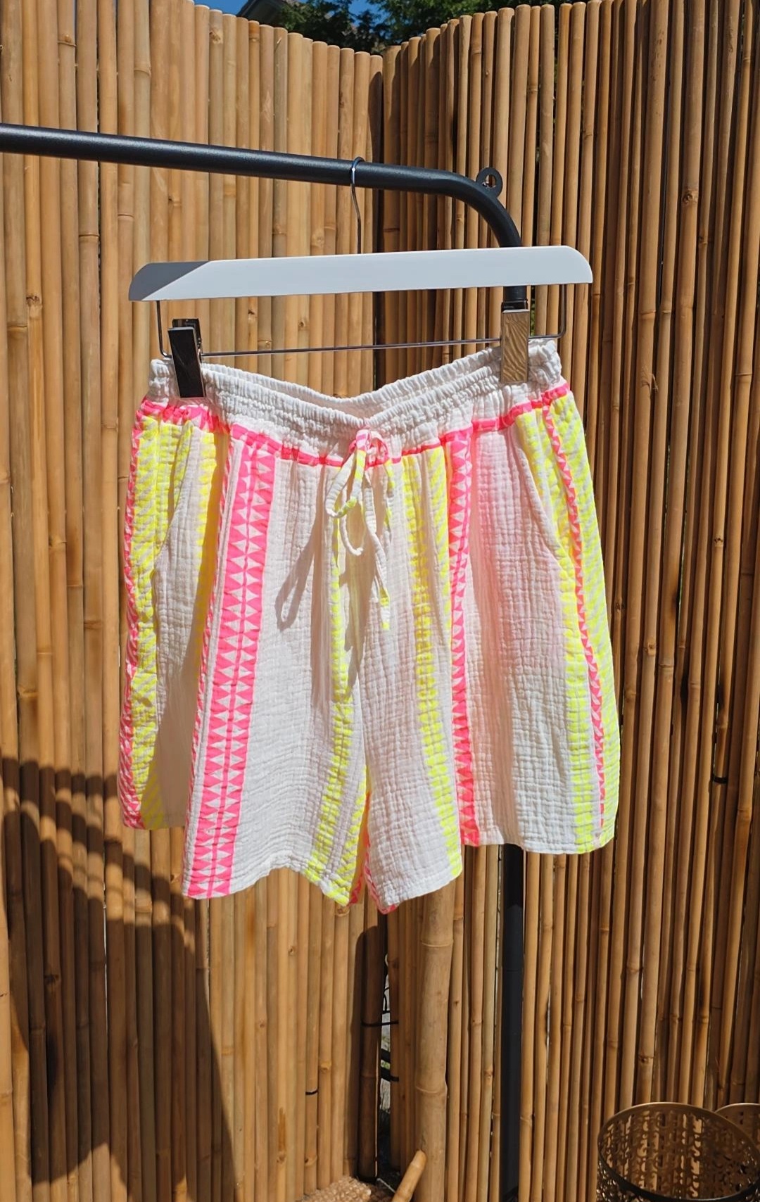 CREME-NEONPINK-NEONGELB