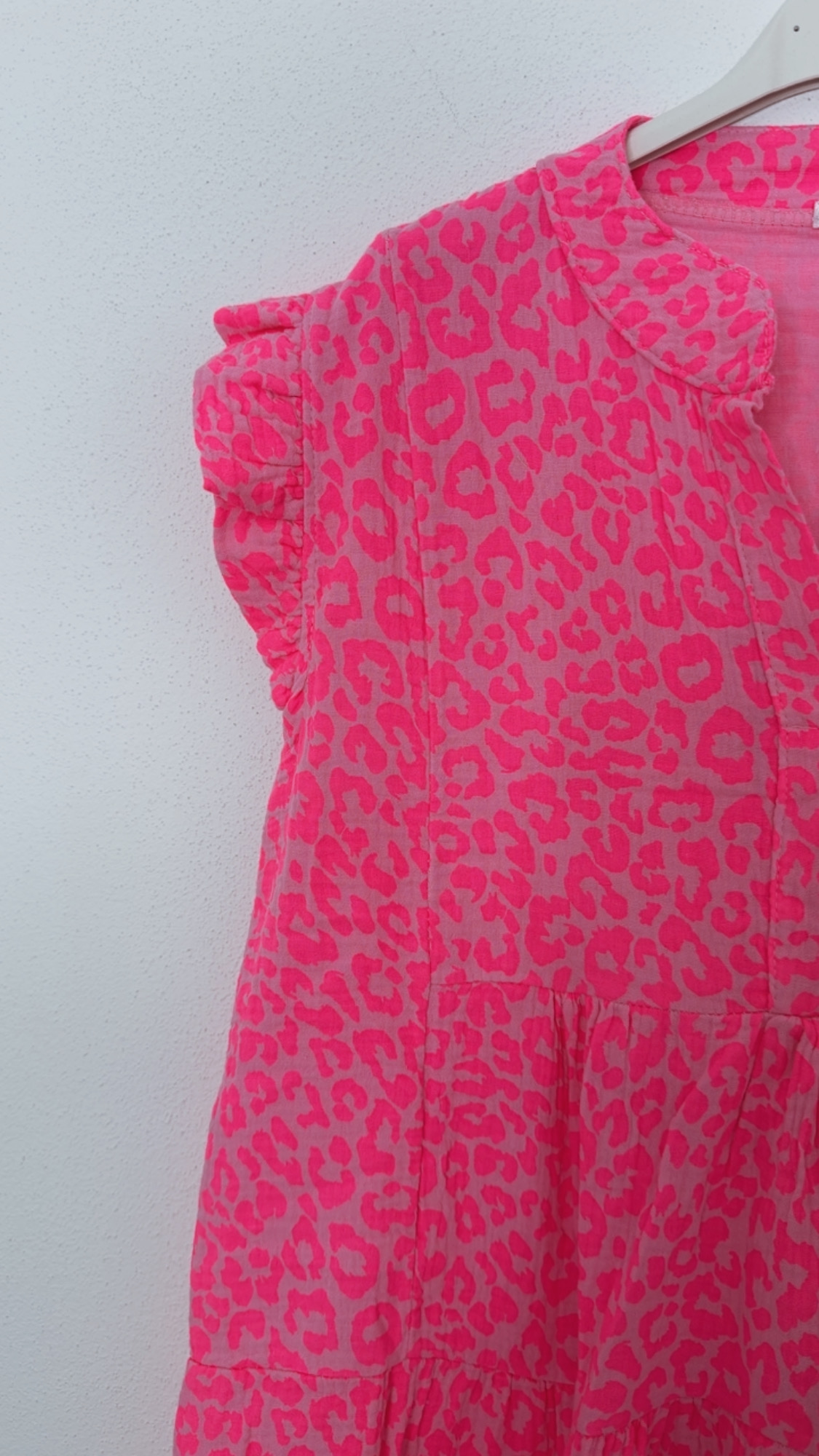 MUSSELIN KLEID TAMI LEO NEON PINK Leo kurz Rüschen 34 - 42 Summer Dress