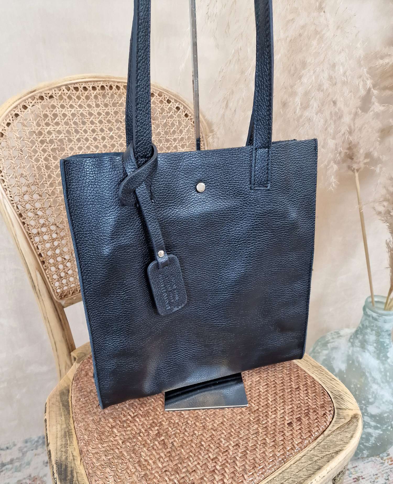 LEDER SHOPPER LYNN SCHWARZ Made in Italy Echtleder Tasche Schultertasche versch. Farben Kopie LEDER SHOPPER LYNN SCHWARZ Made in Italy Echtleder Tasche Schultertasche versch. Farben Kopie