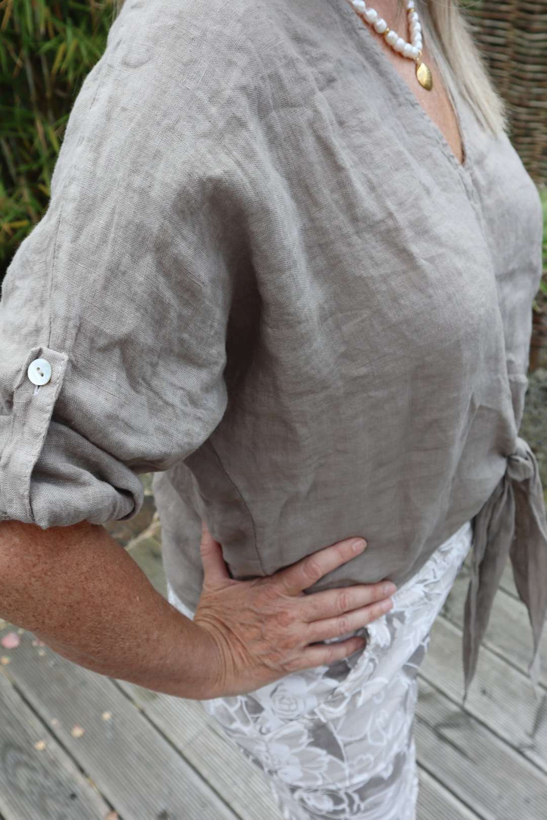 LINEN BLUSEN SHIRT CARINA TAUPE 34-40/42 Made in Italy Basic Shirt kurzarm Leinen T-Shirt Hemd LINEN BLUSEN SHIRT CARINA TAUPE 34-40/42 Made in Italy Basic Shirt kurzarm Leinen T-Shirt Hemd