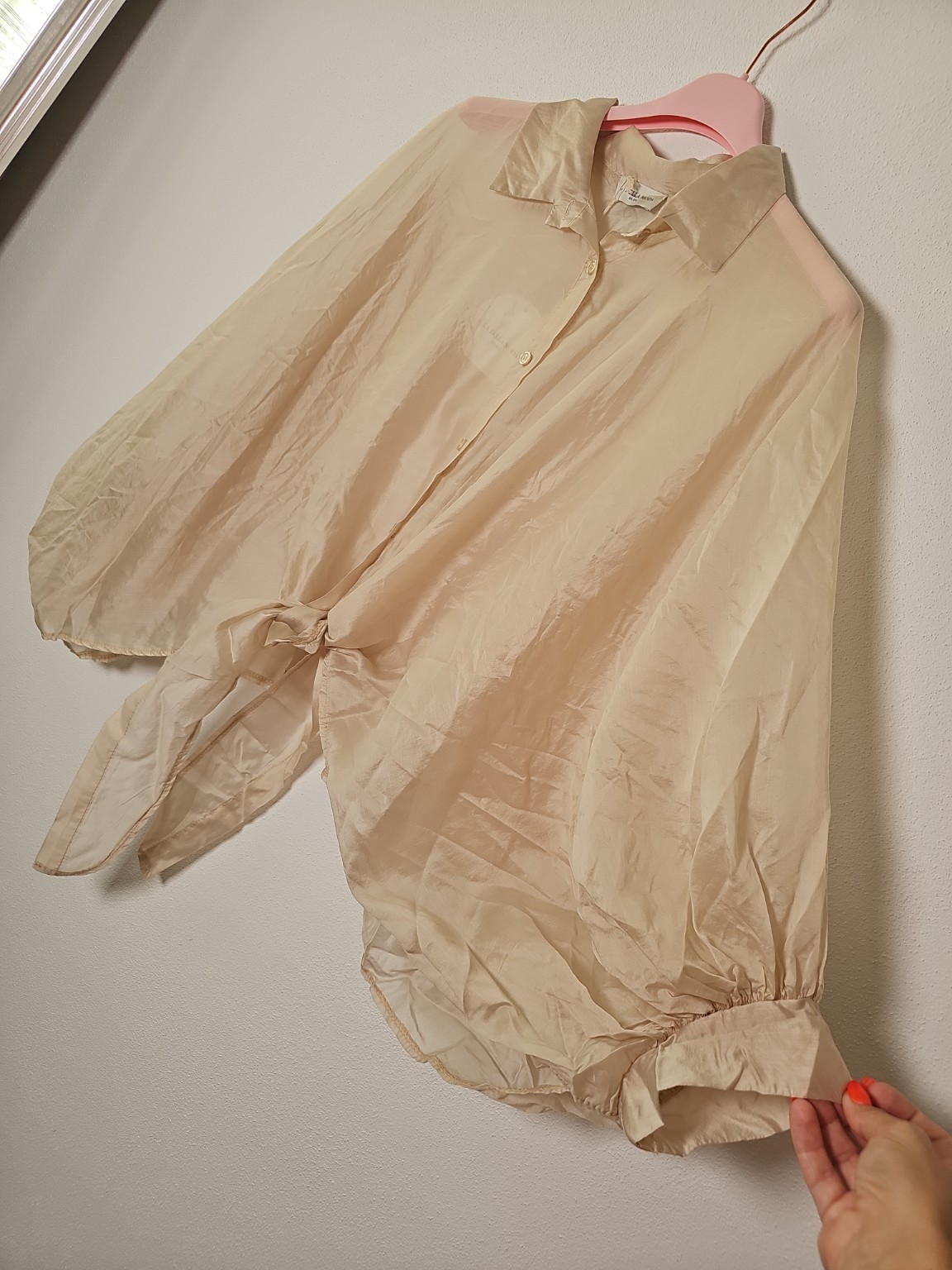 Exklusive Seidenbluse Nerea Uni leicht transparent zum Binden 34-42/44