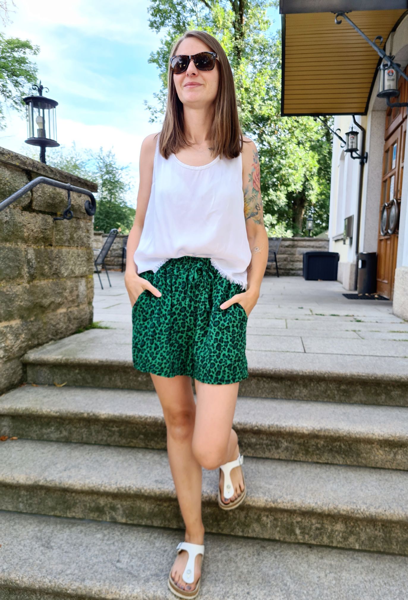 MUSSELIN SHORTS NERO LEO GRÜN 34-40/42 Made in Italy PANT kurze Hose Sommerhose Hotpants LEOPARD MUSSELIN SHORTS NERO LEO GRÜN 34-40/42 Made in Italy PANT kurze Hose Sommerhose Hotpants LEOPARD
