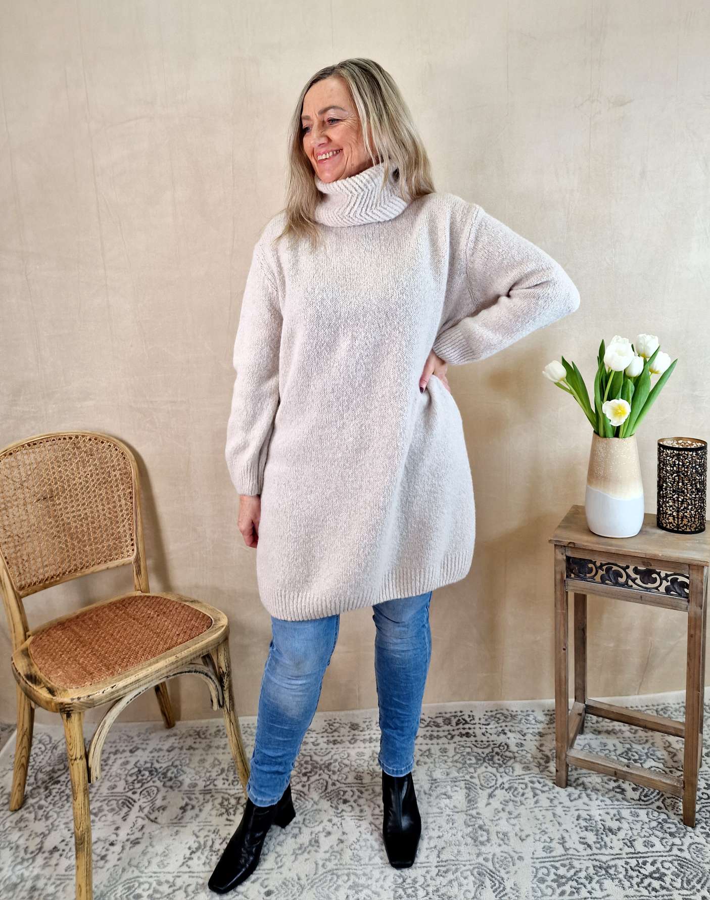 KNIT DRESS BALTIMORE SAND 34-42 Strickkleid Kleid Rollkragen Made in Italy KNIT DRESS BALTIMORE SAND 34-42 Strickkleid Kleid Rollkragen Made in Italy