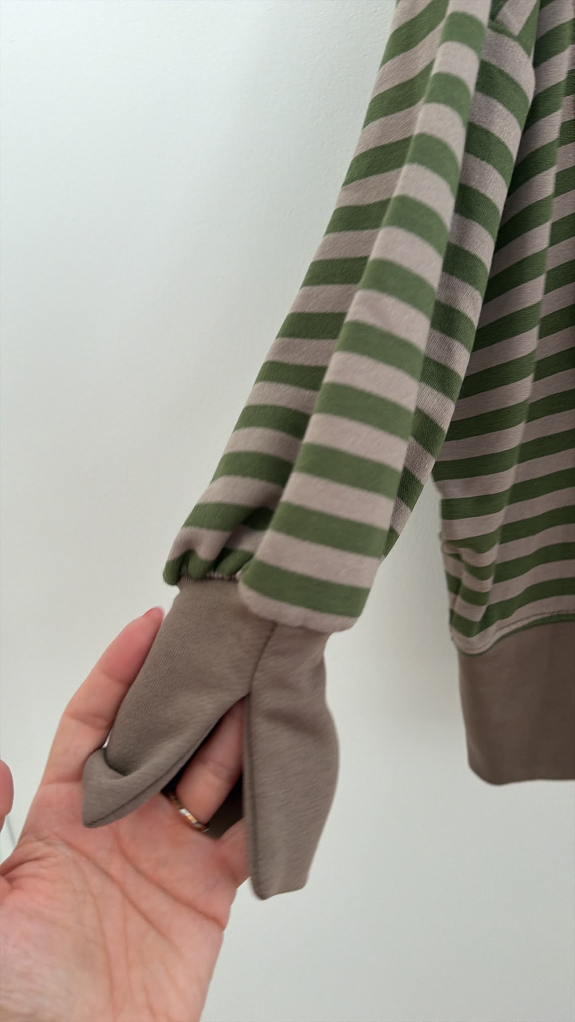 Sweater Charly mit Raw-Cut Details Stripes Made in Italy 34-44/46