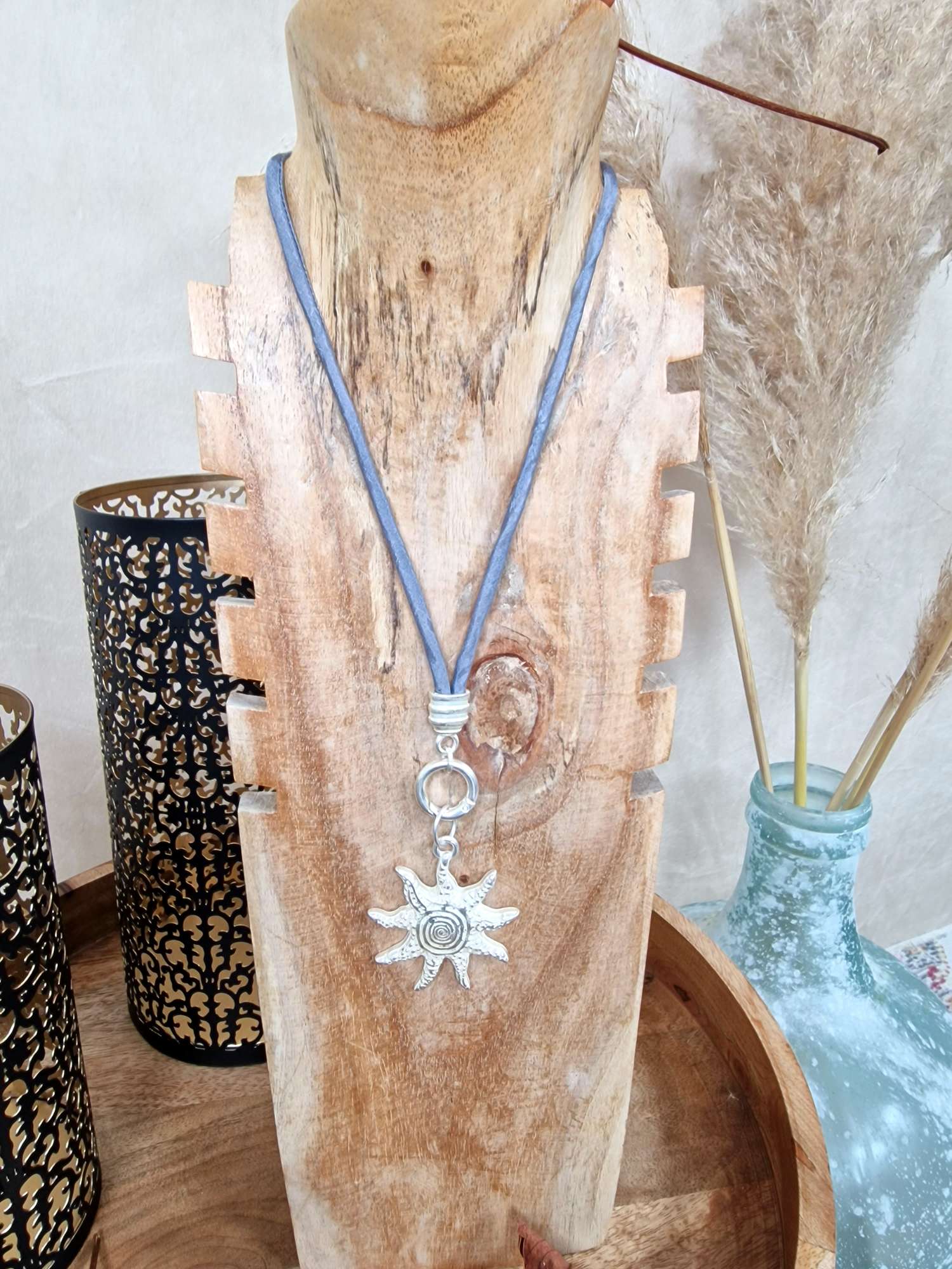 NECKLESS SILVER SUN SILK Wechselkette GRAU Seide Lange Kette mit Anhänger NECKLESS SILVER SUN SILK Wechselkette GRAU Seide Lange Kette mit Anhänger