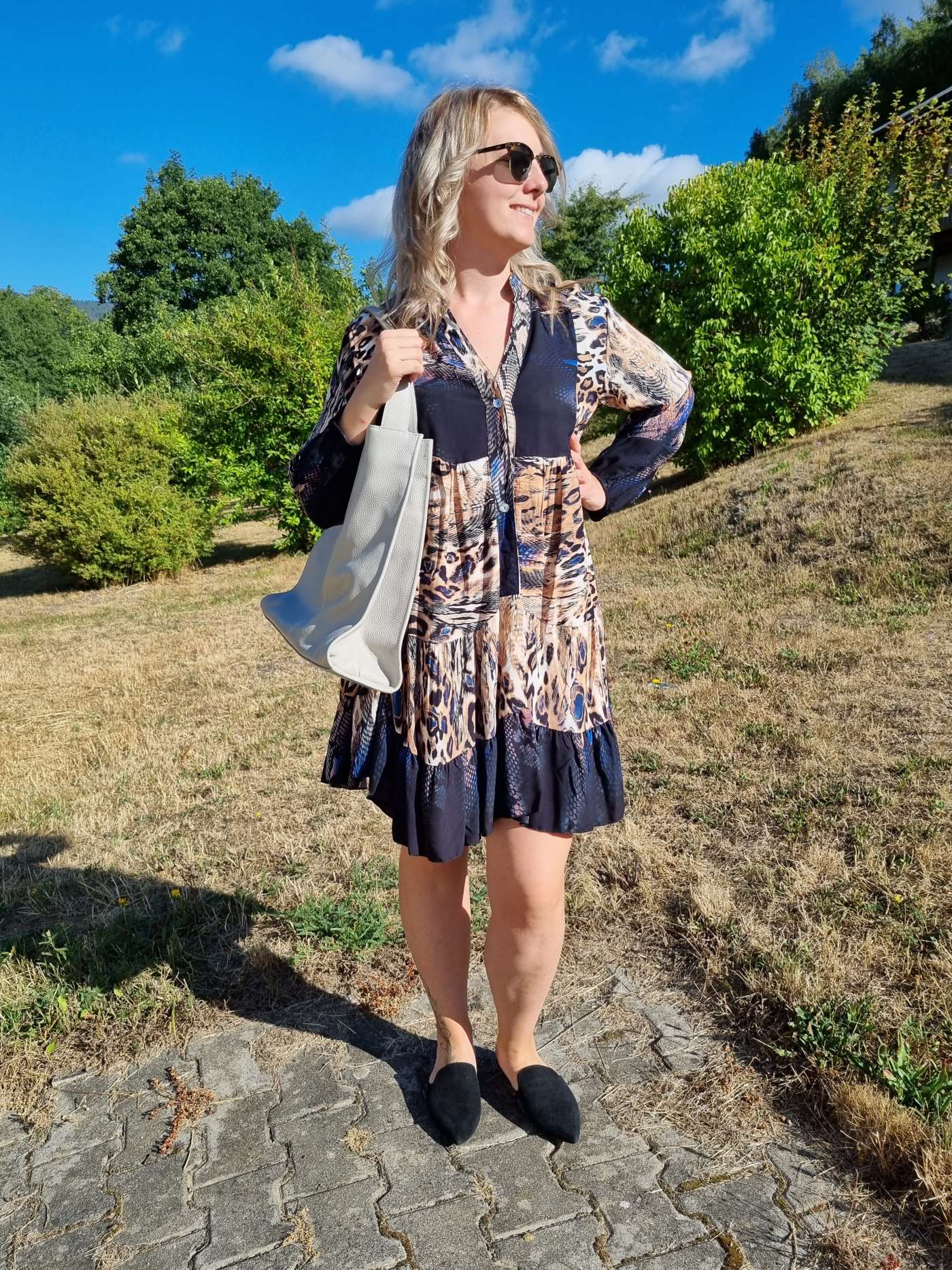 SHORT TUNIKA DRESS BLUE ANIMAL 34-40/42 Made in Italy langes Kleid Hängerchen Tunikakleid SHORT TUNIKA DRESS BLUE ANIMAL 34-40/42 Made in Italy langes Kleid Hängerchen Tunikakleid