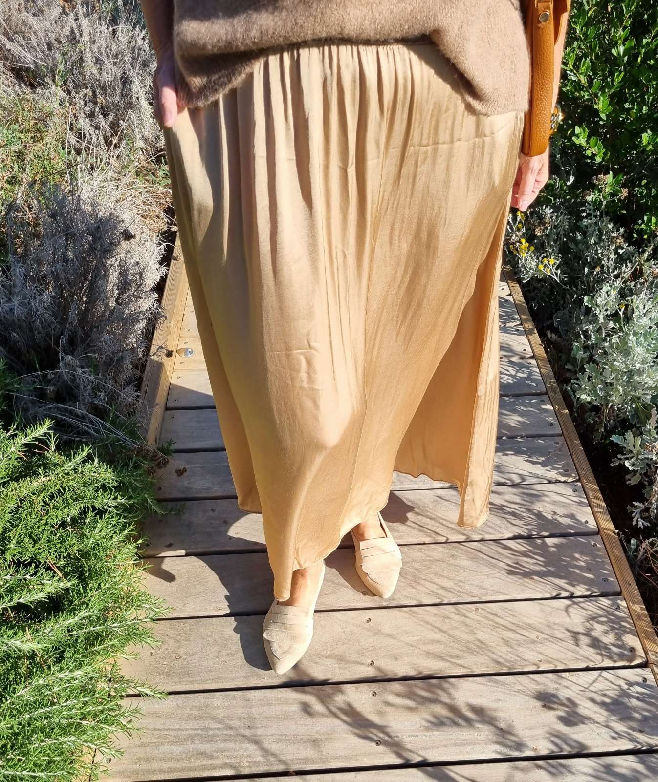 EDLER SILK SKIRT ERIKA CAMEL Satin Rock Seiden Mix Made in Italy Sommerhose 34-40