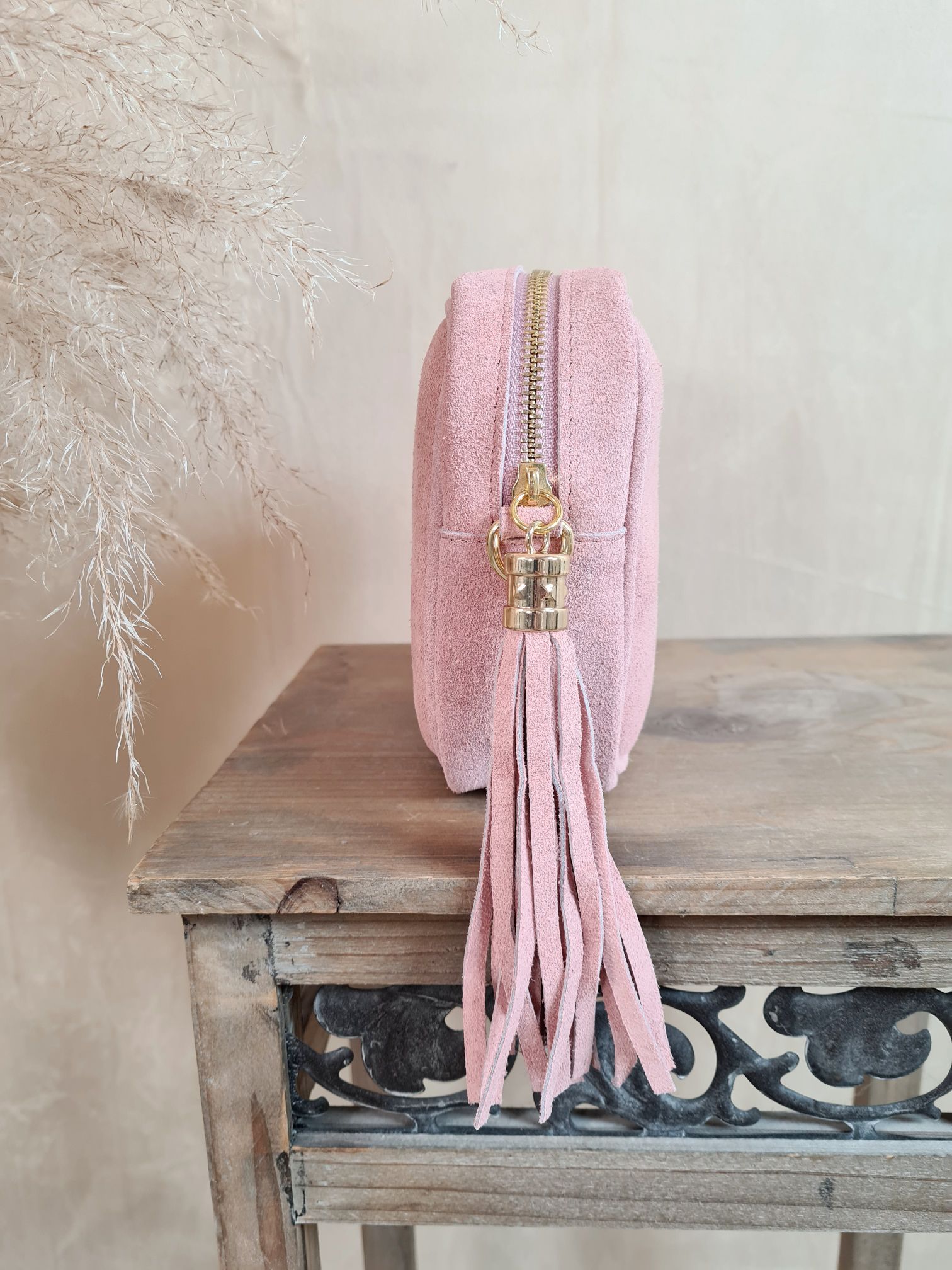 WILDLEDER CROSSBODY BAG SVETLANA ROSA Made in Italy Umhänge Tasche Handtasche WILDLEDER CROSSBODY BAG SVETLANA ROSA Made in Italy Umhänge Tasche Handtasche