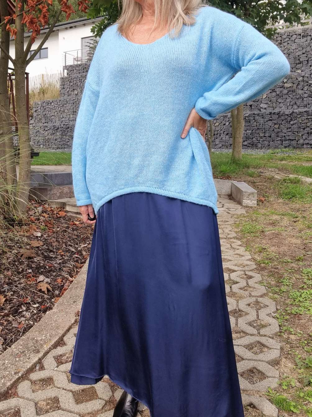 EDLER SILK SKIRT ERIKA BLAU Satin Rock Seiden Mix Made in Italy Sommerhose 34-40 EDLER SILK SKIRT ERIKA BLAU Satin Rock Seiden Mix Made in Italy Sommerhose 34-40