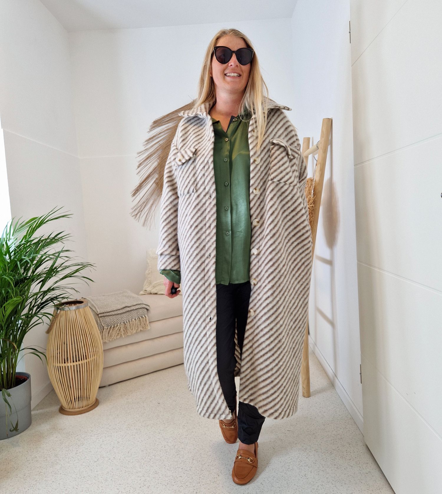WOLL MANTEL PIA STRIPES BRAUN 36-42 Made in Italy Winter Jacke Fleece Mantel COAT Kopie WOLL MANTEL PIA STRIPES BRAUN 36-42 Made in Italy Winter Jacke Fleece Mantel COAT Kopie