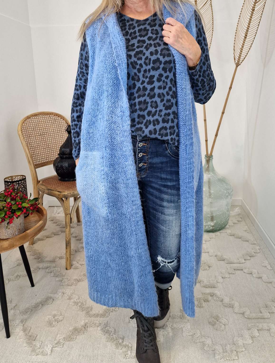 LIGHT KNIT LONGSLEEVE SHIRT MARIKA LEO BLAU Basic Langarm Pullover Leopard Sweater Made in Italy 34-42 LIGHT KNIT LONGSLEEVE SHIRT MARIKA LEO BLAU Basic Langarm Pullover Leopard Sweater Made in Italy 34-42