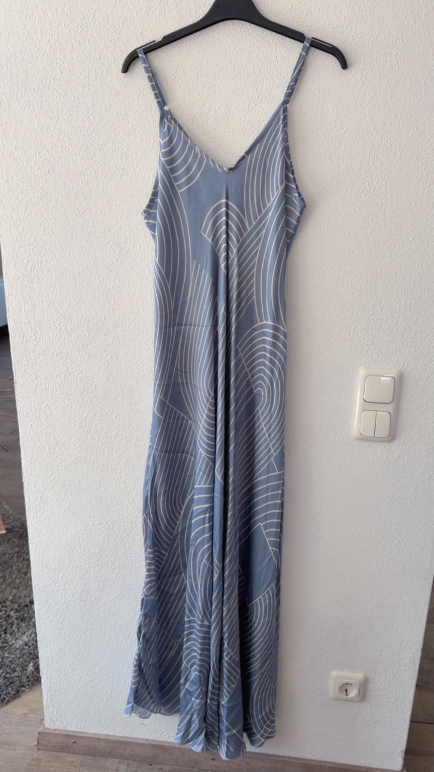 Kleid Mariella – Exklusiver Seiden-Look mit besonderem Design Made in Italy Gr 34-42/44