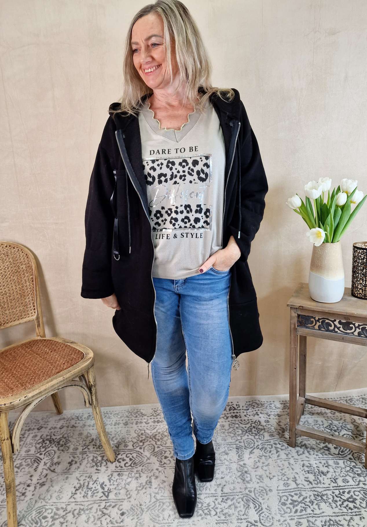 HOODIE SWEATER JACKE CARLO SCHWARZ 34-42 Made in Italy Oversize lange Sweatshirtjacke HOODIE SWEATER JACKE CARLO SCHWARZ 34-42 Made in Italy Oversize lange Sweatshirtjacke