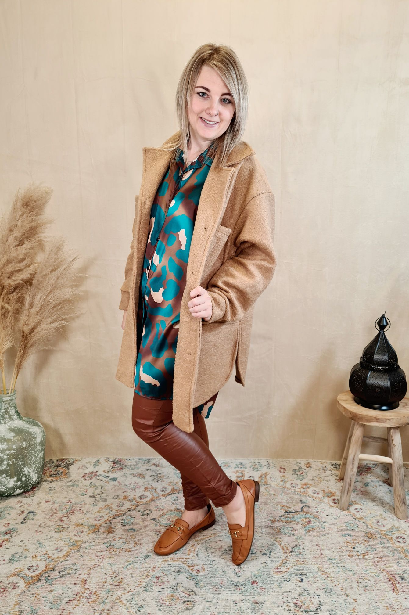 WOLL MANTEL KURZ SANDRO CAMEL 34-42 Made in Italy Winter Jacke Fleece COAT WOLL MANTEL KURZ SANDRO CAMEL 34-42 Made in Italy Winter Jacke Fleece COAT