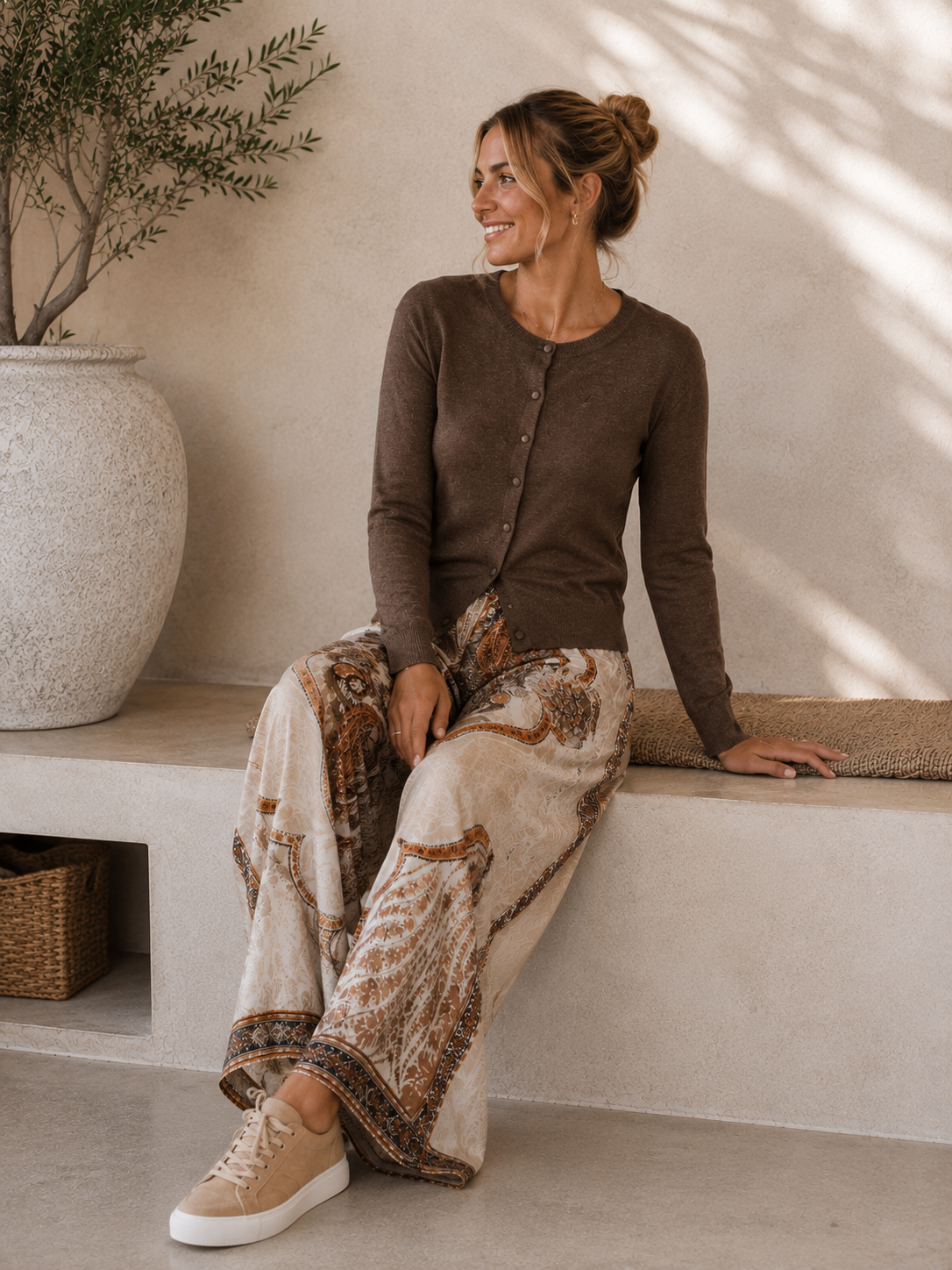Strickjacke Odina – softer Basic Cardigan mit stoffbezogenen Knöpfen Made in Italy 34-40/42