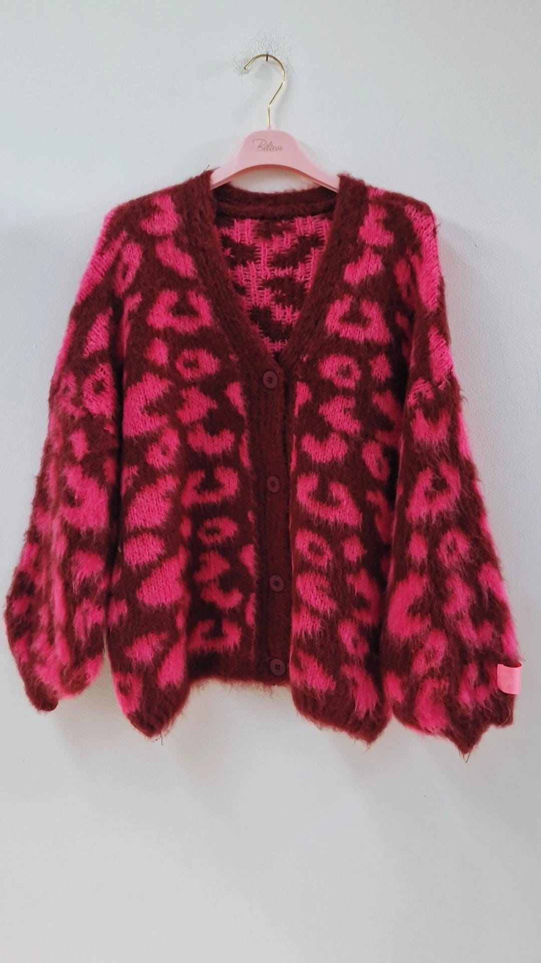 Strickjacke Leo mit Patch – Fashion Must-have SJ0194 I Made in Italy 34-42