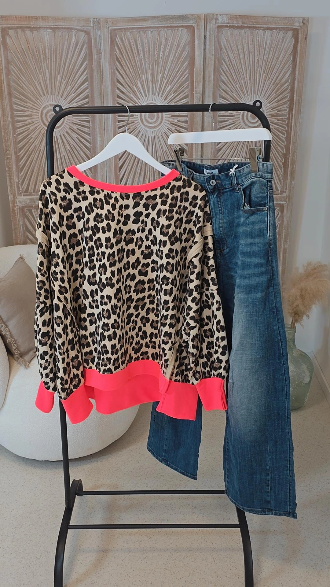 OVERSIZE SWEATER CARLOTA LEO NEONDETAILS Made in Italy 34-44/46