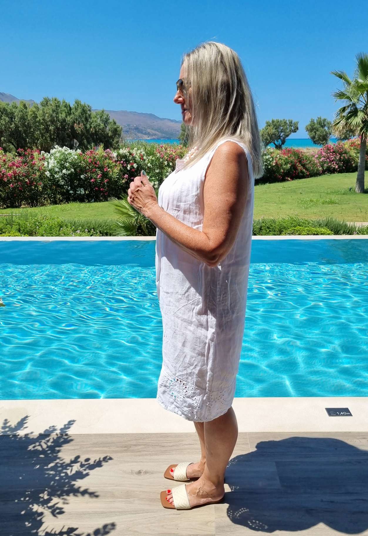 LINEN DRESS BELLA DONNA Leinen Etui Kleid Sommerkleid weiß Lochstickerei Made in Italy 34-42 LINEN DRESS BELLA DONNA Leinen Etui Kleid Sommerkleid weiß Lochstickerei Made in Italy 34-42