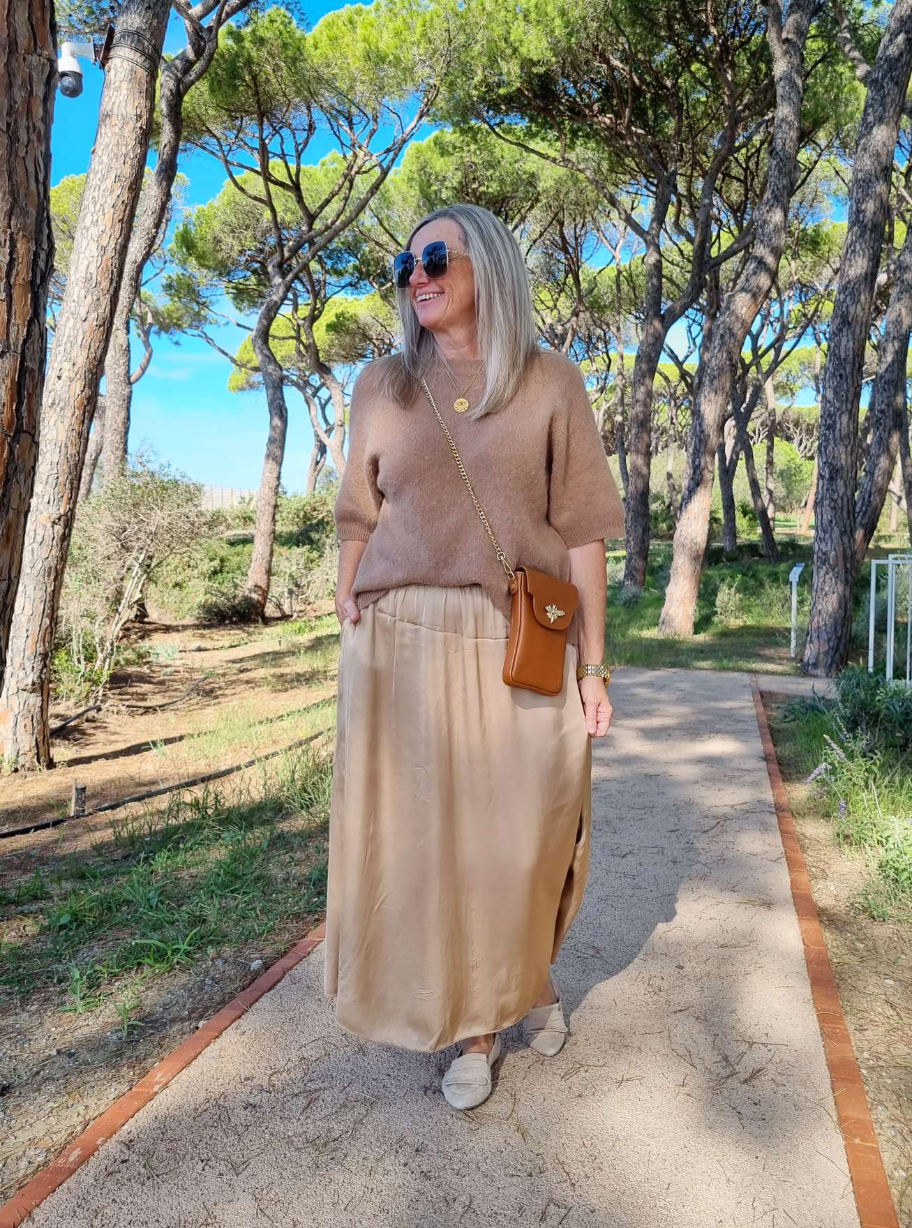 EDLER SILK SKIRT ERIKA CAMEL Satin Rock Seiden Mix Made in Italy Sommerhose 34-40 EDLER SILK SKIRT ERIKA CAMEL Satin Rock Seiden Mix Made in Italy Sommerhose 34-40