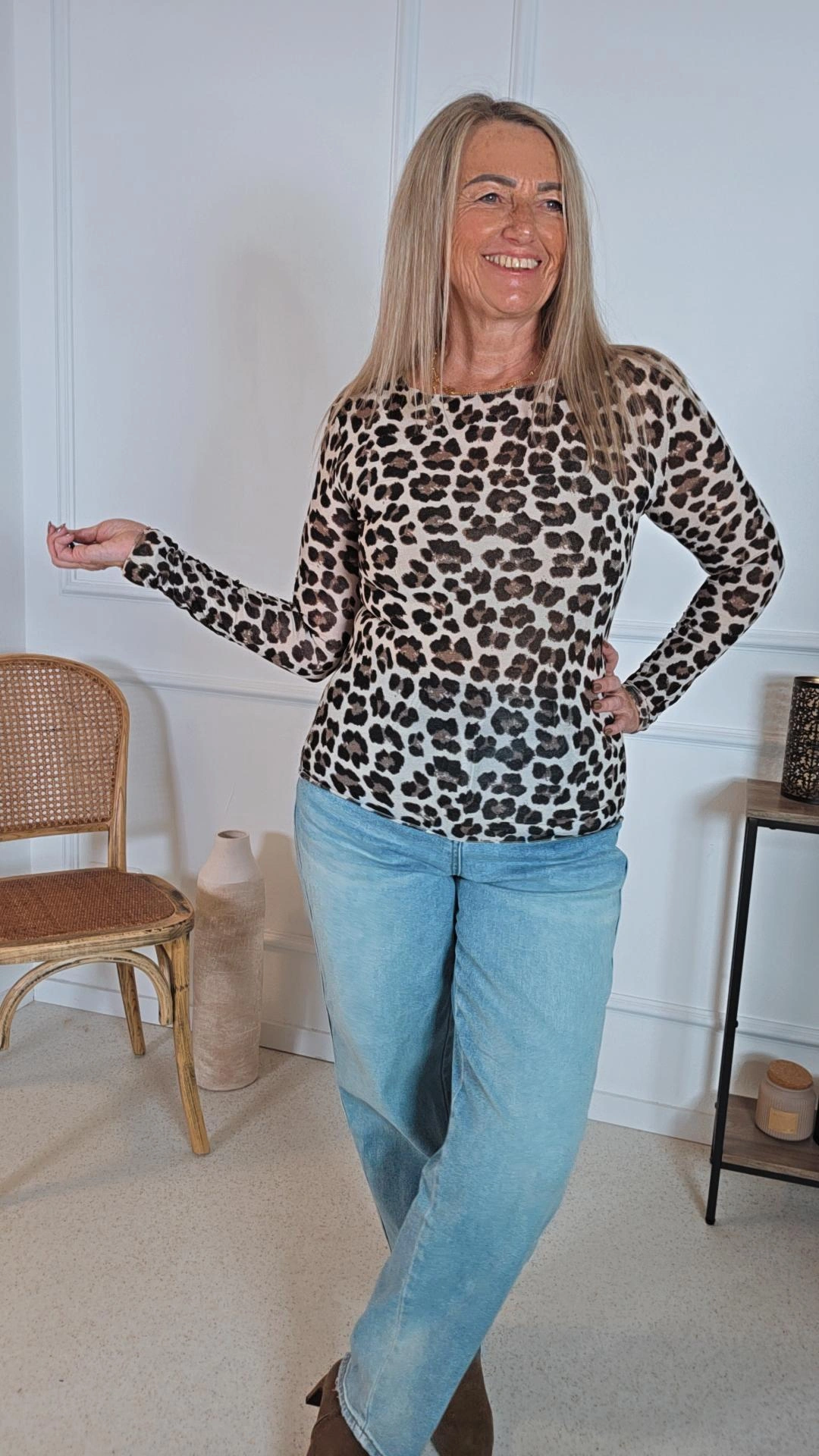 LEO LONGSLEEVE REINA BEIGE Made in Italy Langarm Shirt mit Cashmere-Anteil VARIANTENARTIKEL