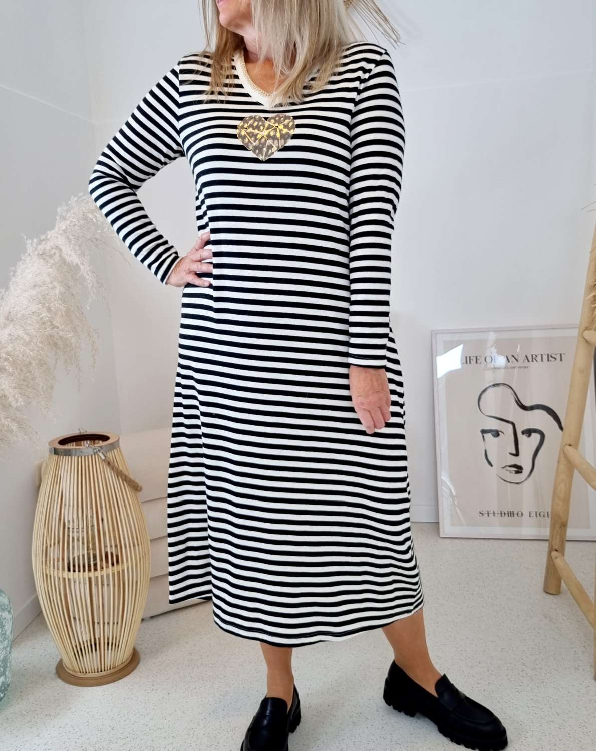 SWEATKLEID SAMY SCHWARZ 36-40 Made in Italy Shirtkleid Langarm Stripes Strickkleid SWEATKLEID SAMY SCHWARZ 36-40 Made in Italy Shirtkleid Langarm Stripes Strickkleid