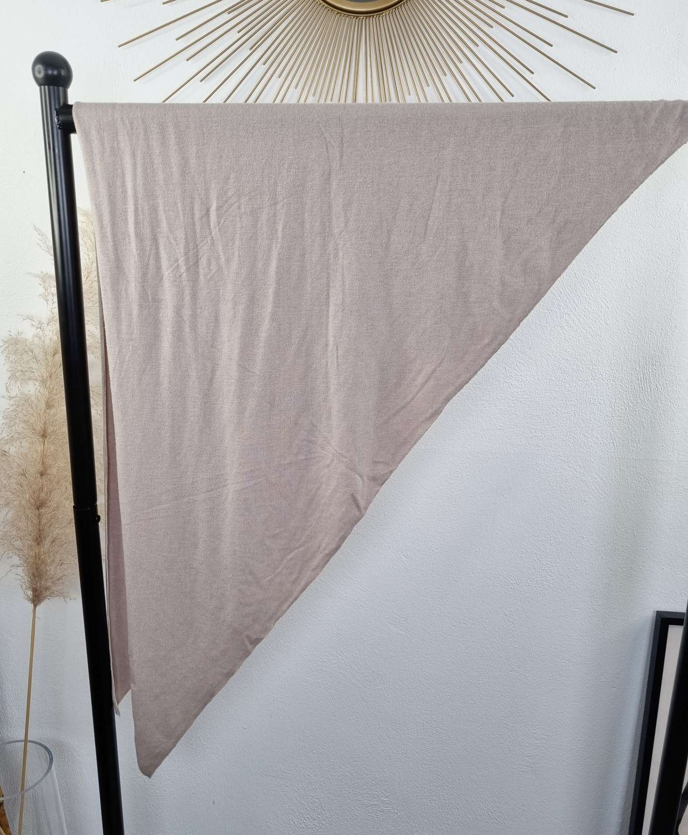 DREIECKSSCHAL SELECTED Made in Italy Halstuch weicher Viskose Sommer Schal versch. Farben DREIECKSSCHAL SELECTED Made in Italy Halstuch weicher Viskose Sommer Schal versch. Farben