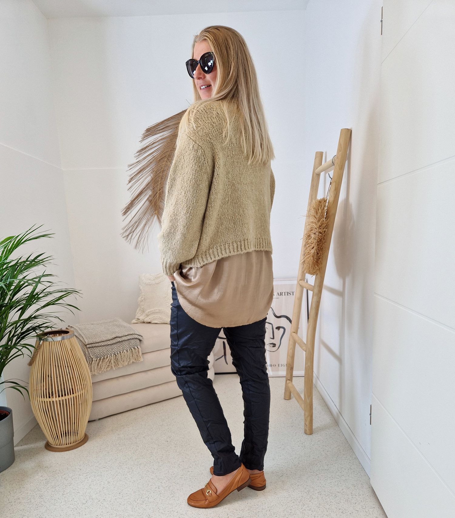 KNIT SWEATER GRETA FLOWER TAUPE Strickpullover Pullover 34-42 Made in Italy versch. Farben KNIT SWEATER GRETA FLOWER TAUPE Strickpullover Pullover 34-42 Made in Italy versch. Farben