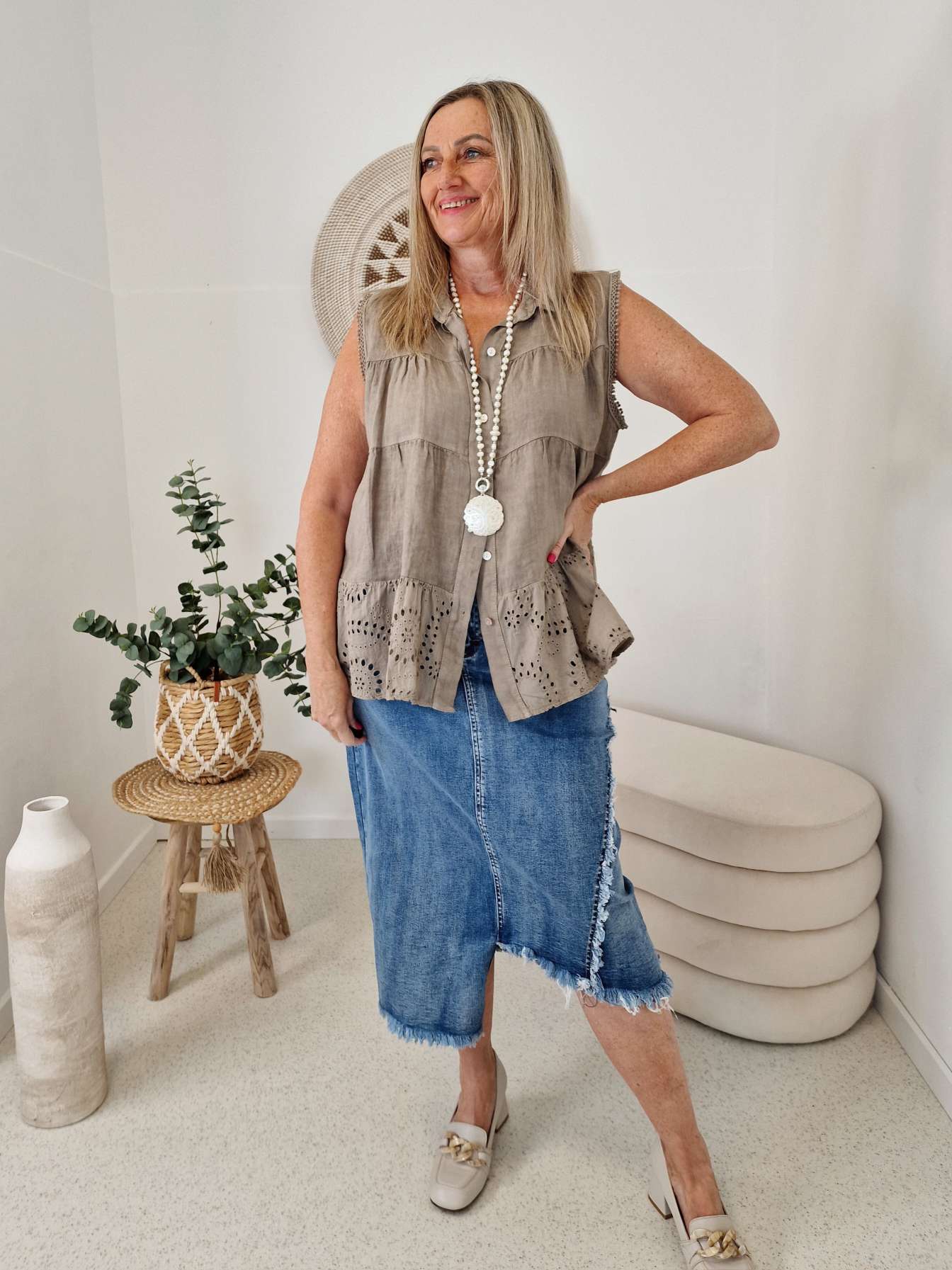 EDLES LEINEN SHIRT TOP KISS TAUPE 36-42 Made in Italy Shirt Oberteil LINEN Lochstikerei EDLES LEINEN SHIRT TOP KISS TAUPE 36-42 Made in Italy Shirt Oberteil LINEN Lochstikerei
