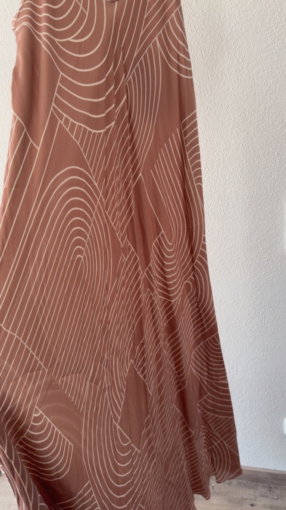 Kleid Mariella – Exklusiver Seiden-Look mit besonderem Design Made in Italy Gr 34-42/44