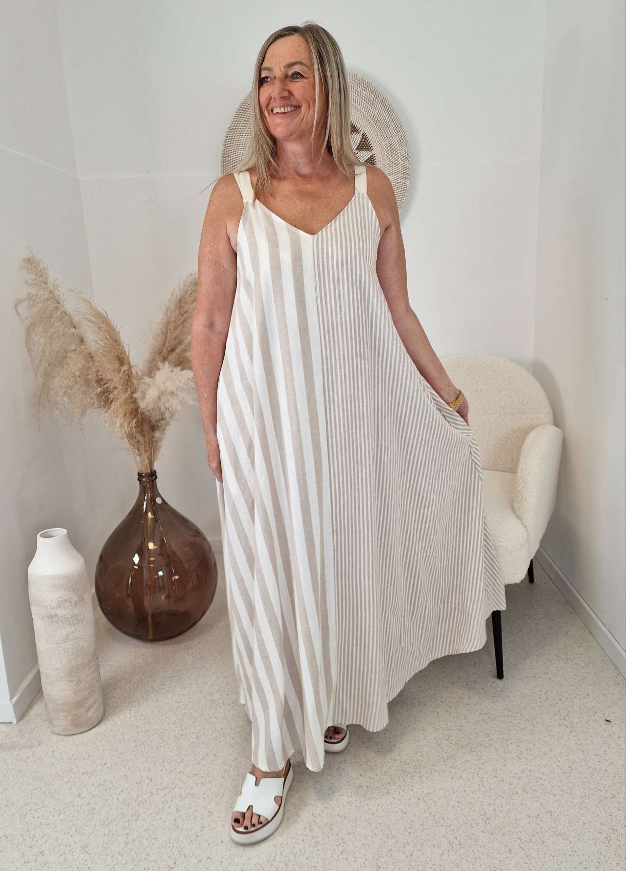 SPAGETTI LEINENKLEID HAJA  BEIGE 36 - 42 Made in Italy  Kleid  