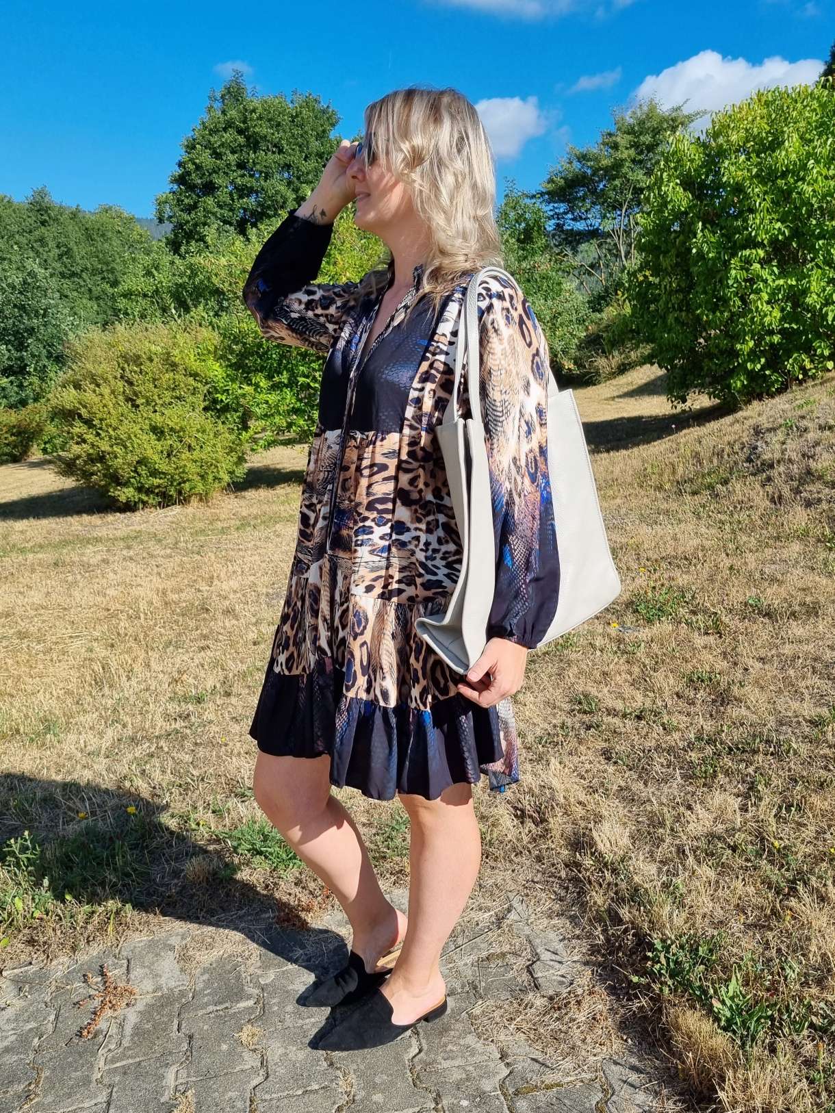SHORT TUNIKA DRESS BLUE ANIMAL 34-40/42 Made in Italy langes Kleid Hängerchen Tunikakleid SHORT TUNIKA DRESS BLUE ANIMAL 34-40/42 Made in Italy langes Kleid Hängerchen Tunikakleid