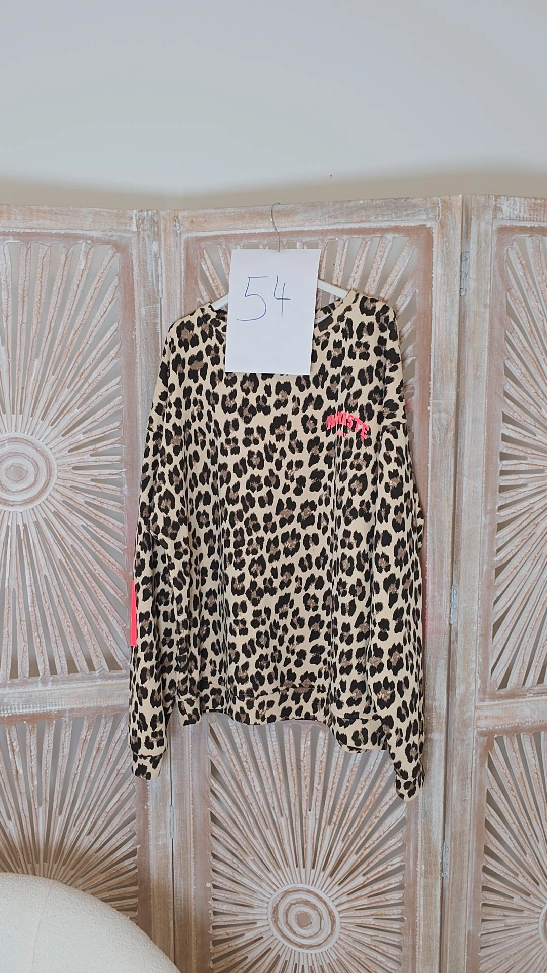 2. WAHL SWEATER NAMASTE LEO BEIGE 54