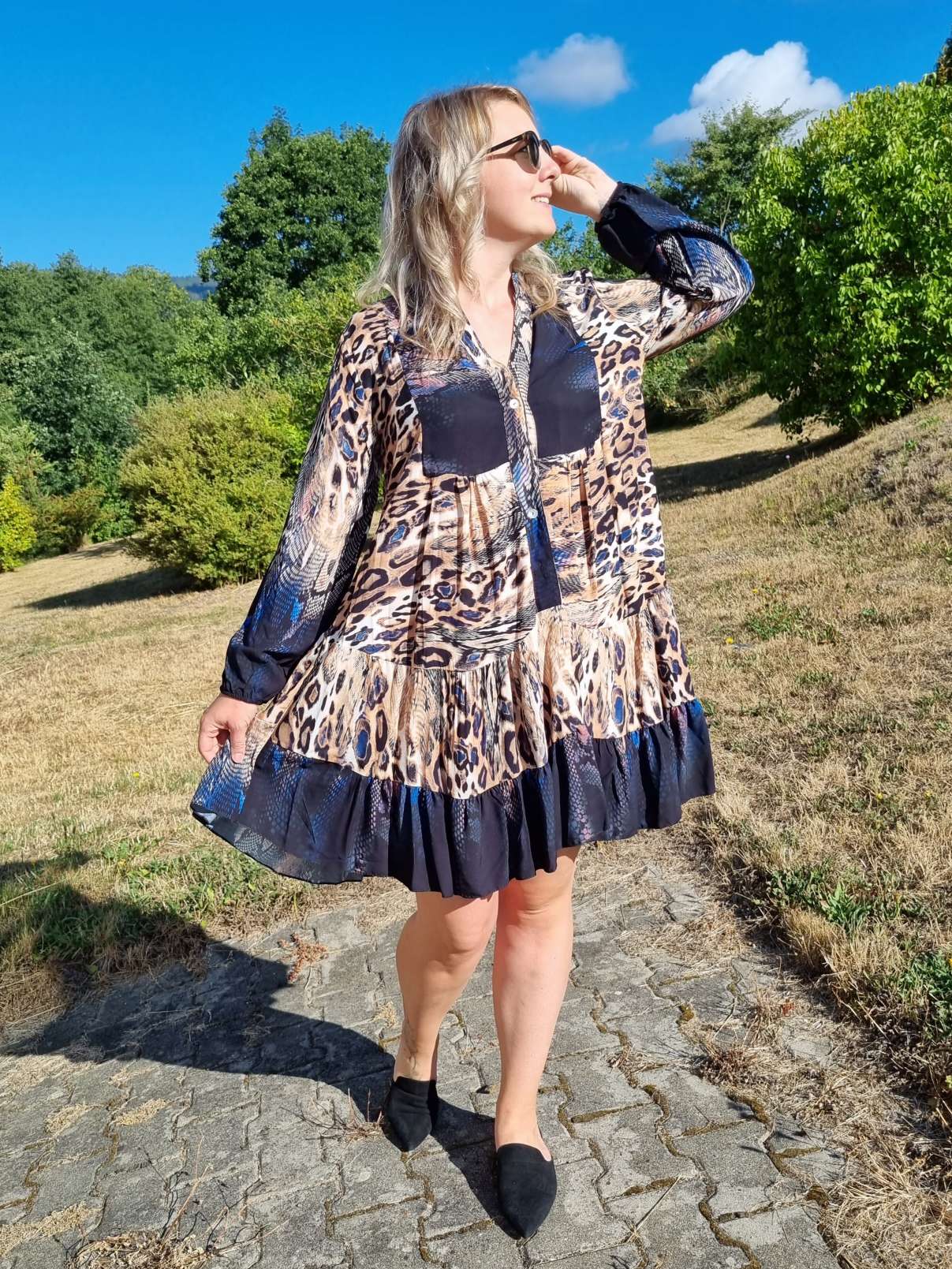 SHORT TUNIKA DRESS BLUE ANIMAL 34-40/42 Made in Italy langes Kleid Hängerchen Tunikakleid SHORT TUNIKA DRESS BLUE ANIMAL 34-40/42 Made in Italy langes Kleid Hängerchen Tunikakleid