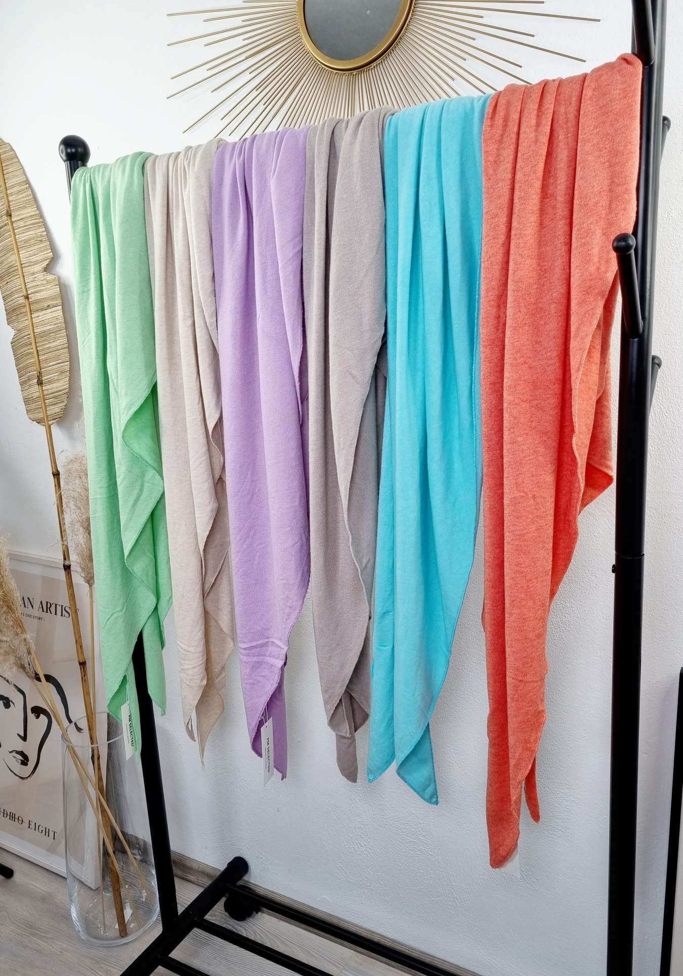 DREIECKSSCHAL SELECTED Made in Italy Halstuch weicher Viskose Sommer Schal versch. Farben DREIECKSSCHAL SELECTED Made in Italy Halstuch weicher Viskose Sommer Schal versch. Farben