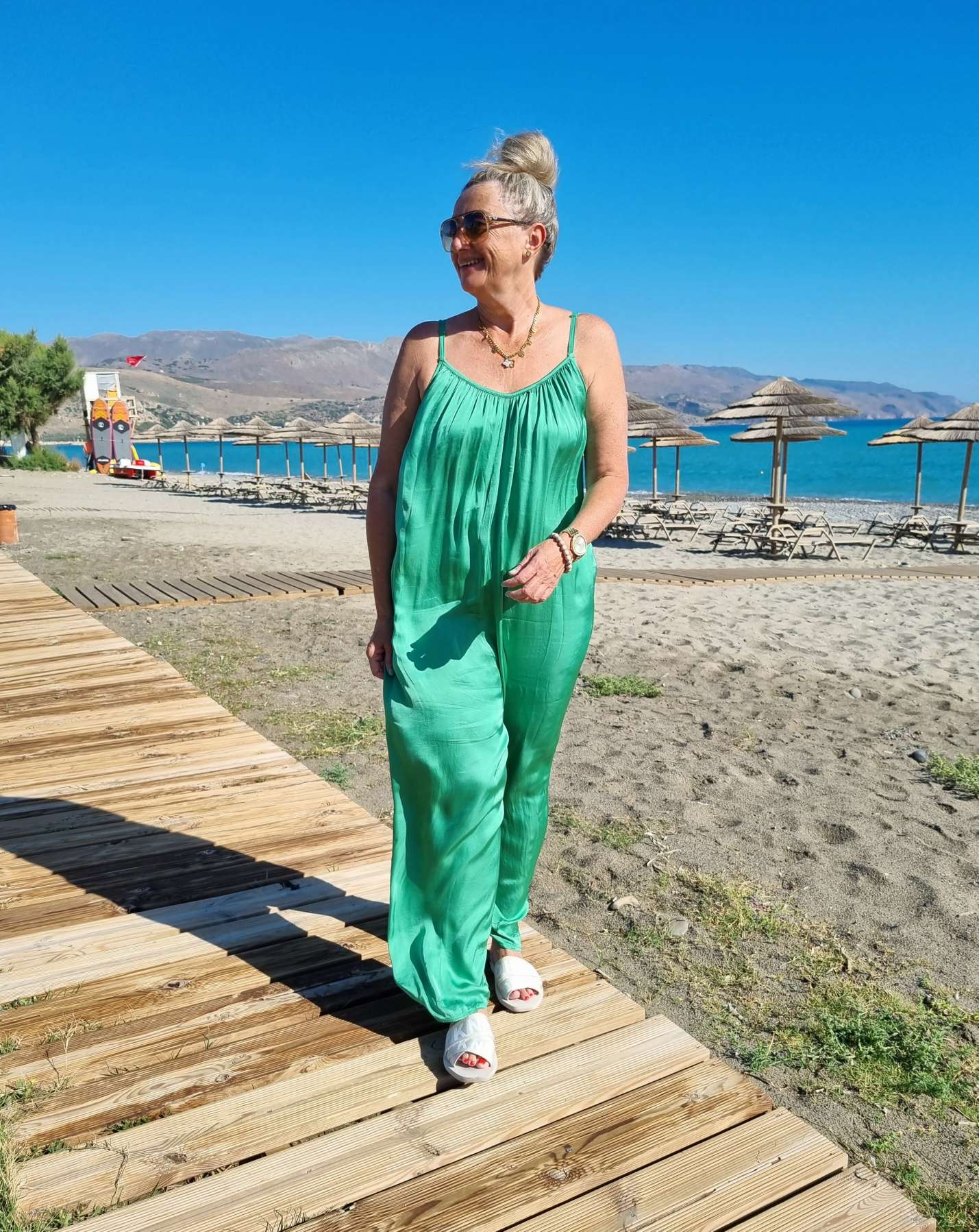 SILK JUMPSUIT PARIS GRÜN 34-42 Made in Italy Seide Overall Zweiteiler 4945 SILK JUMPSUIT PARIS GRÜN 34-42 Made in Italy Seide Overall Zweiteiler 4945