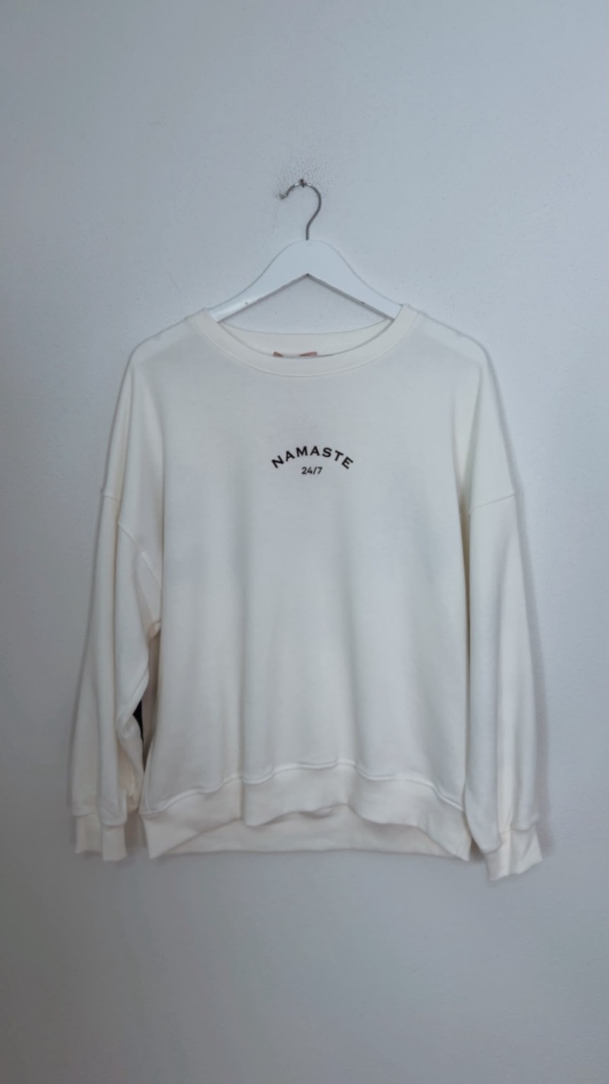 Sweatshirt „Namaste 24/7 Uni“ – Made in Italy | One Size bis ca. Gr. 42