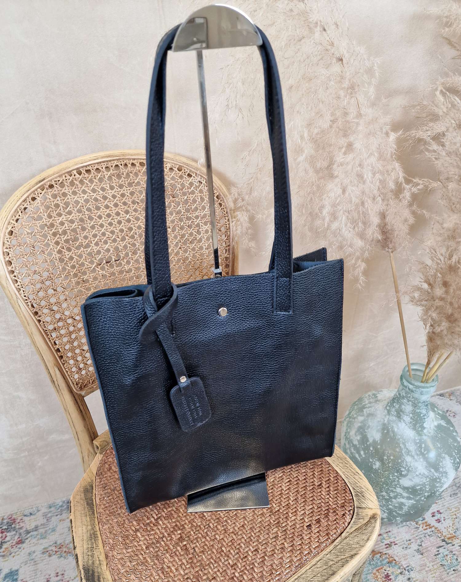 LEDER SHOPPER LYNN SCHWARZ Made in Italy Echtleder Tasche Schultertasche versch. Farben Kopie LEDER SHOPPER LYNN SCHWARZ Made in Italy Echtleder Tasche Schultertasche versch. Farben Kopie