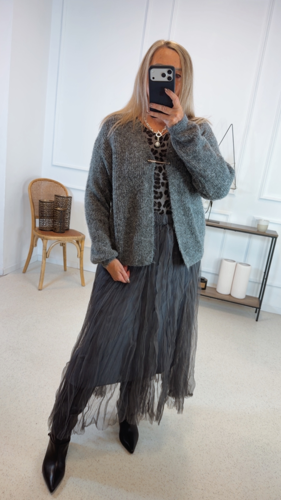 ALPAKA CARDIGAN ALINA 34-42 Made in Italy mit dekorativer Sicherheitsnadel