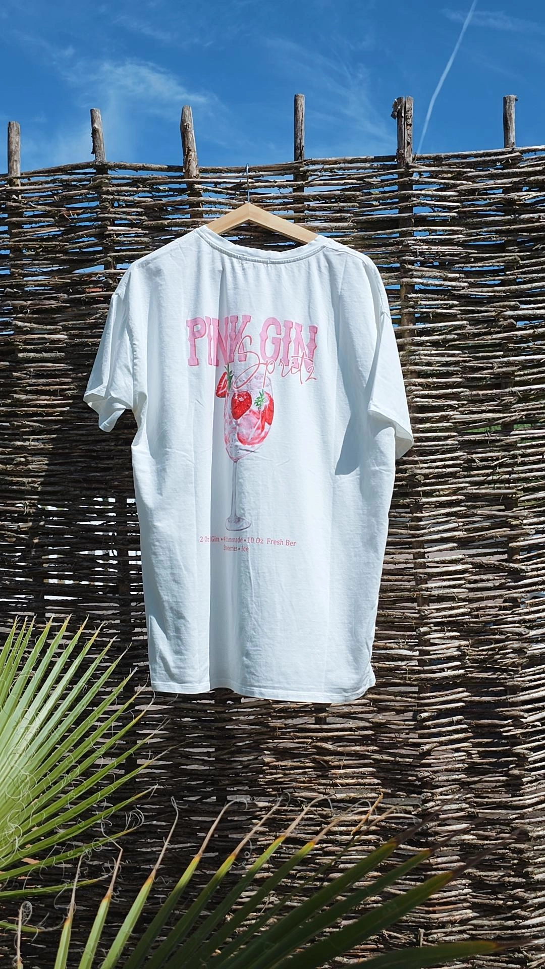 STATEMENT T-SHIRT STRAWBERRIES SPRITZ  Made in Italy 34-42 STATEMENT T-SHIRT STRAWBERRIES SPRITZ  Made in Italy 34-42