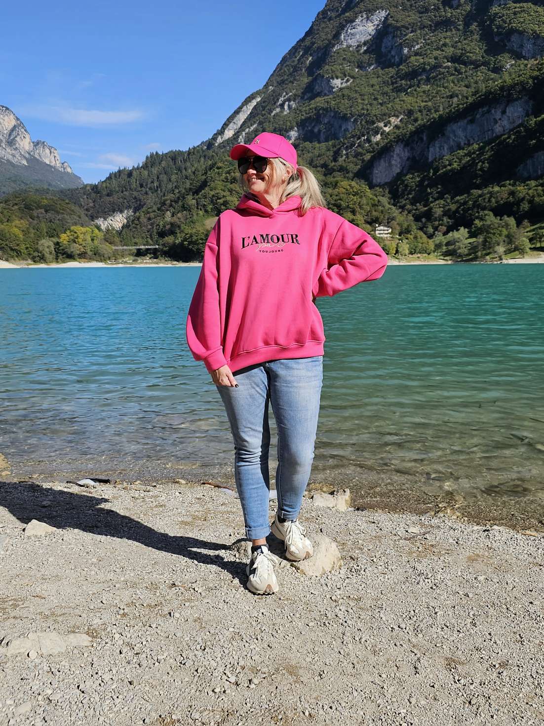 BASIC HOODIE PARIS Made in Italy 34 - 42 BASIC HOODIE PARIS Made in Italy 34 - 42