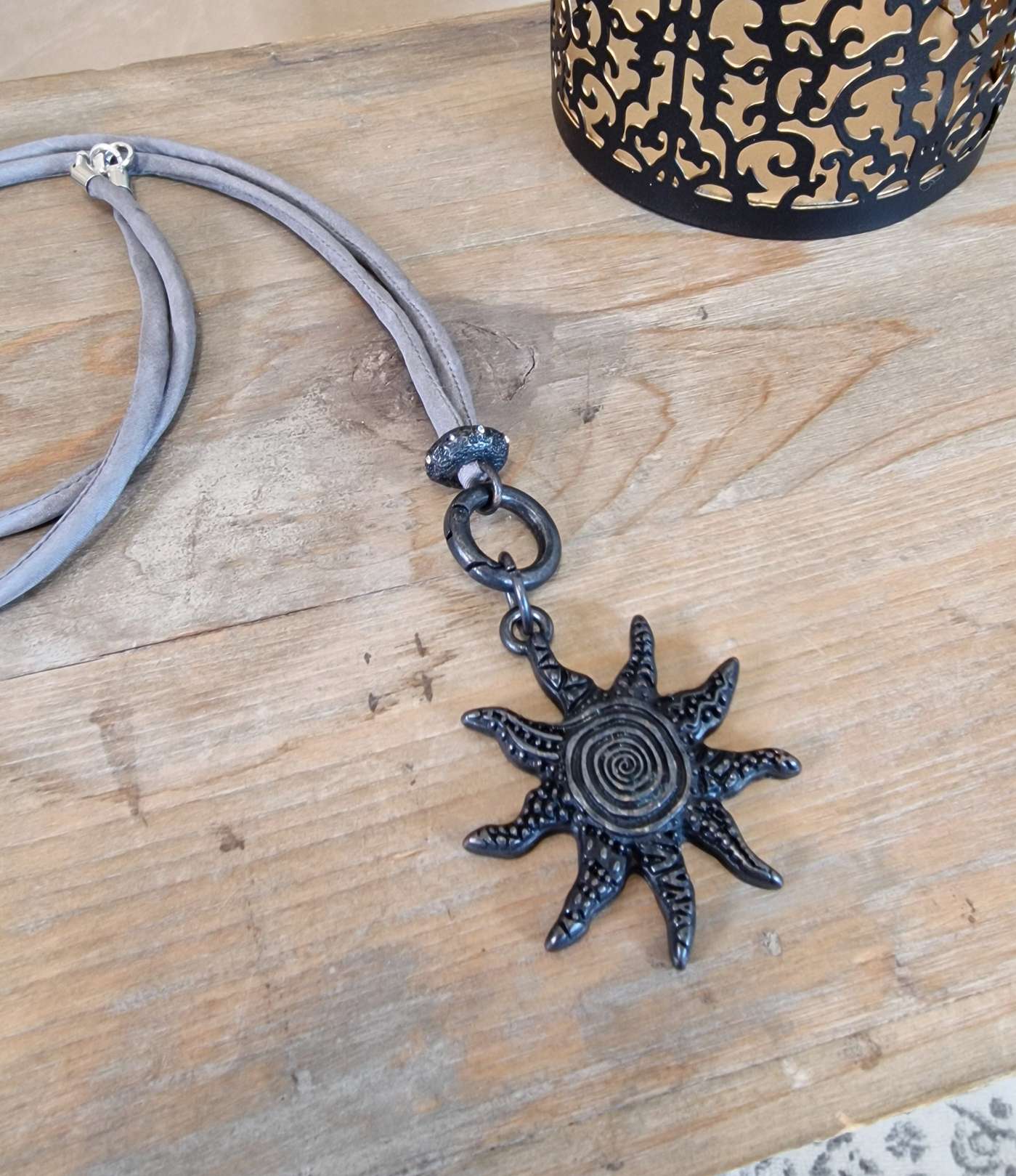NECKLESS BLACK SUN BLACKBEAUTY Wechselkette GRAU Seide