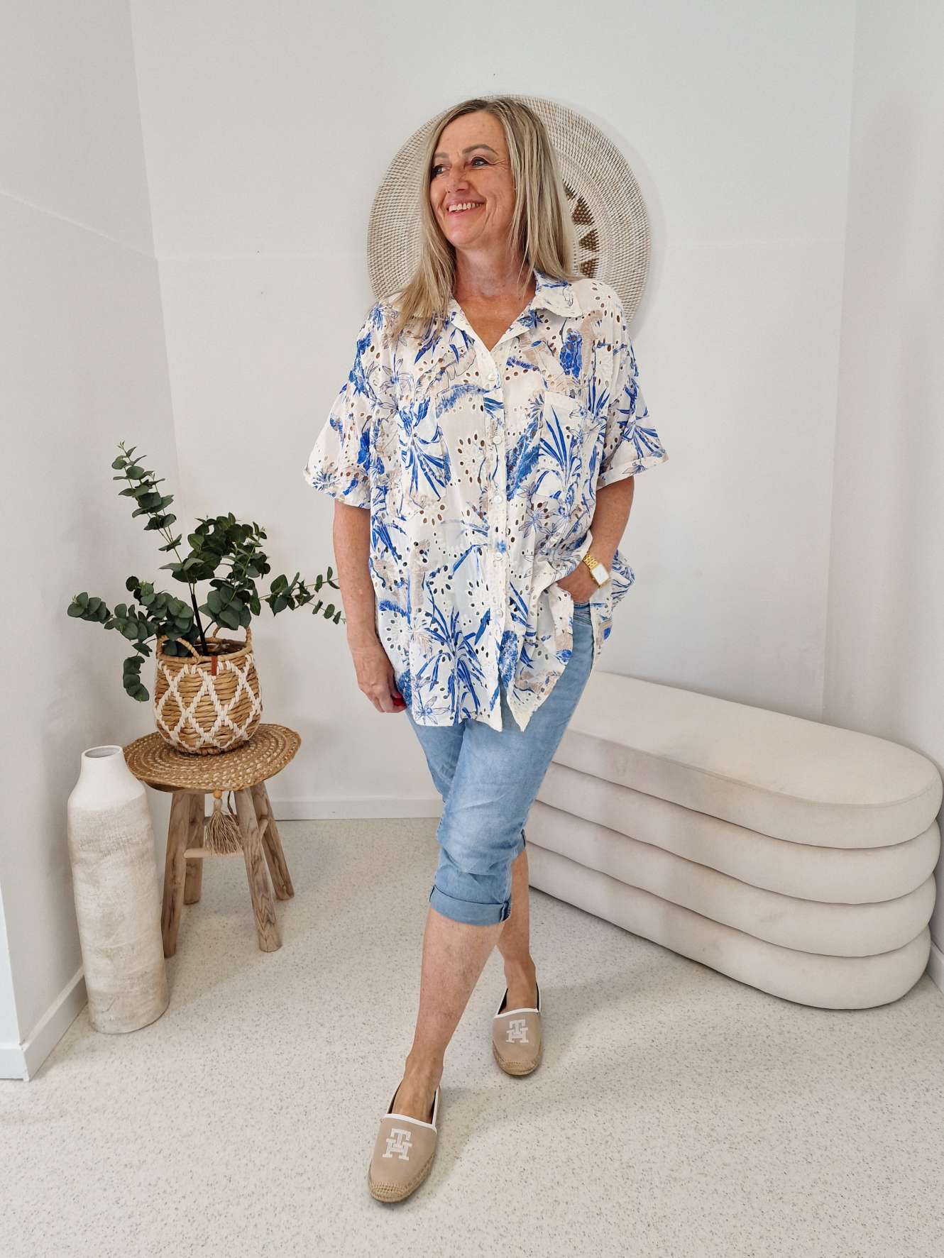LOCHSTICKEREI BLUSE ROMANCE ROYAL BLAU Oversize 34-42/44 Hemd Hemdbluse Baumwolle LOCHSTICKEREI BLUSE ROMANCE ROYAL BLAU Oversize 34-42/44 Hemd Hemdbluse Baumwolle